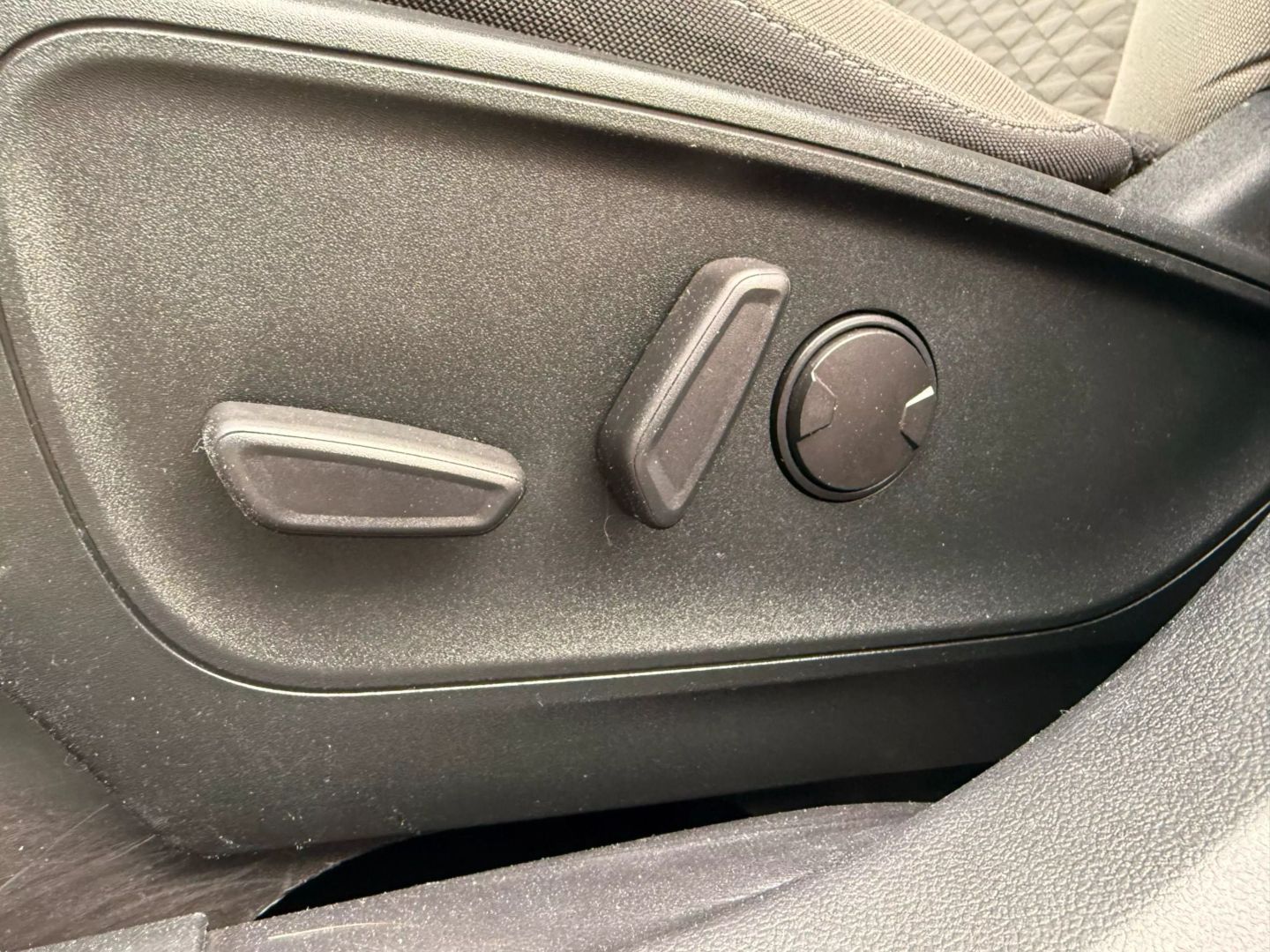 2022 Ford Escape - Image 20