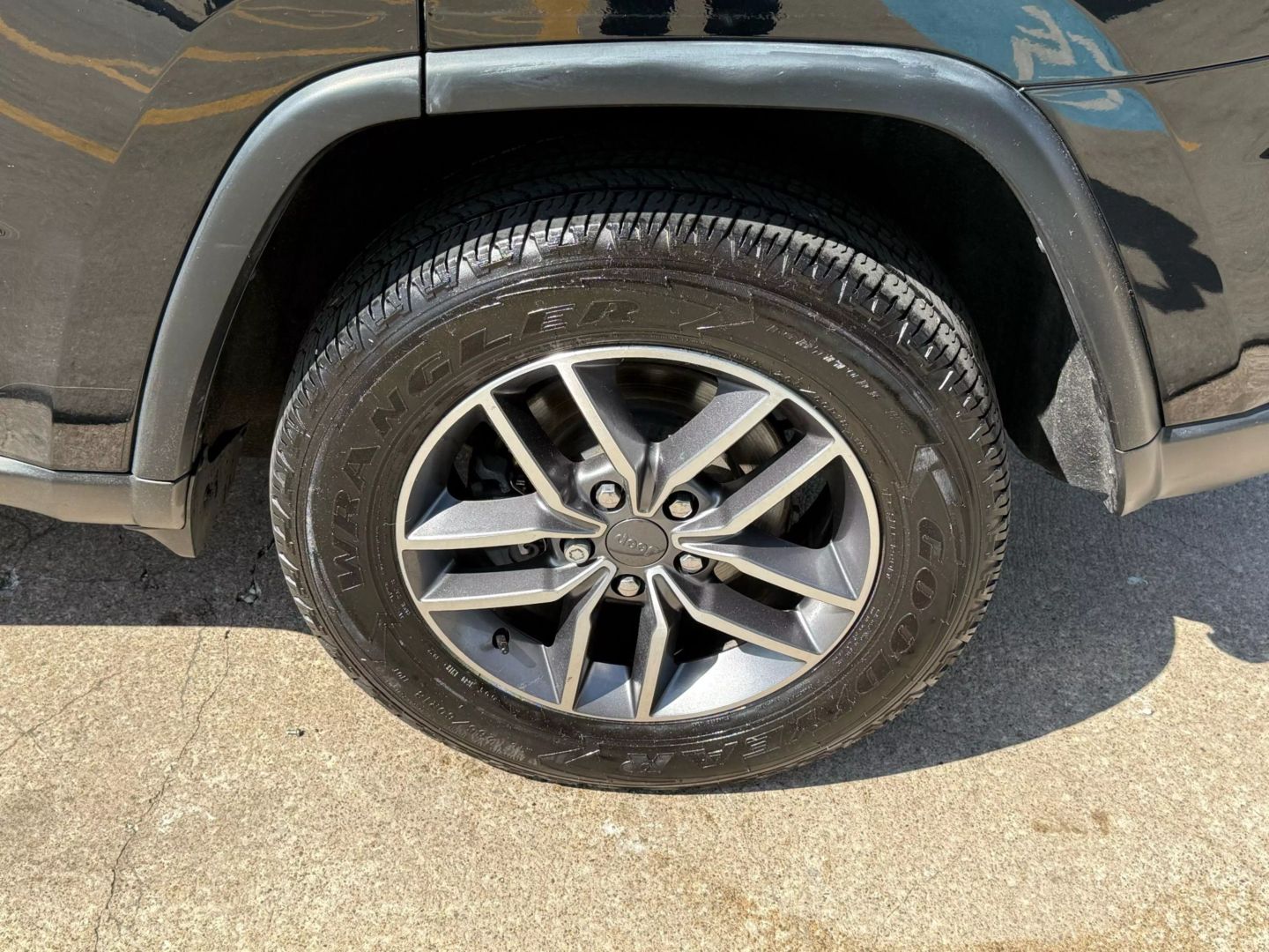 2020 Jeep Grand Cherokee - Image 58