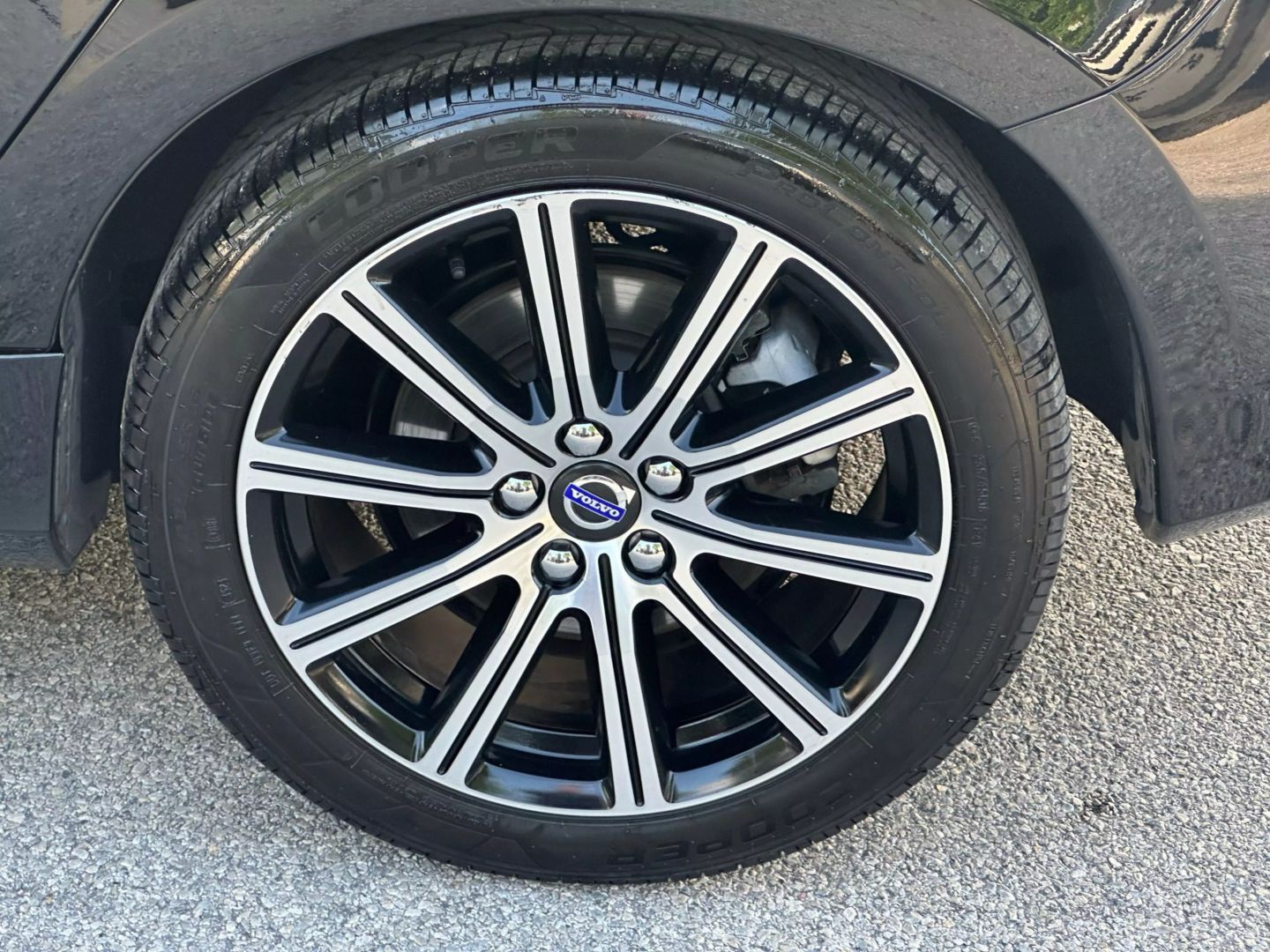 2016 Volvo S60 - Image 41