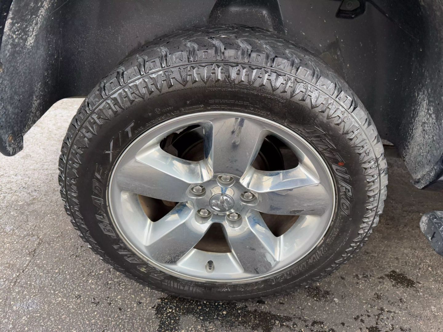 2017 Ram 1500 Crew Cab - Image 44