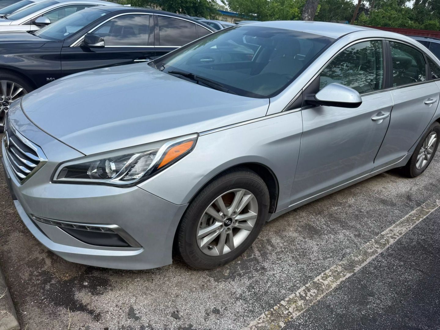 2015 Hyundai Sonata - Image 2