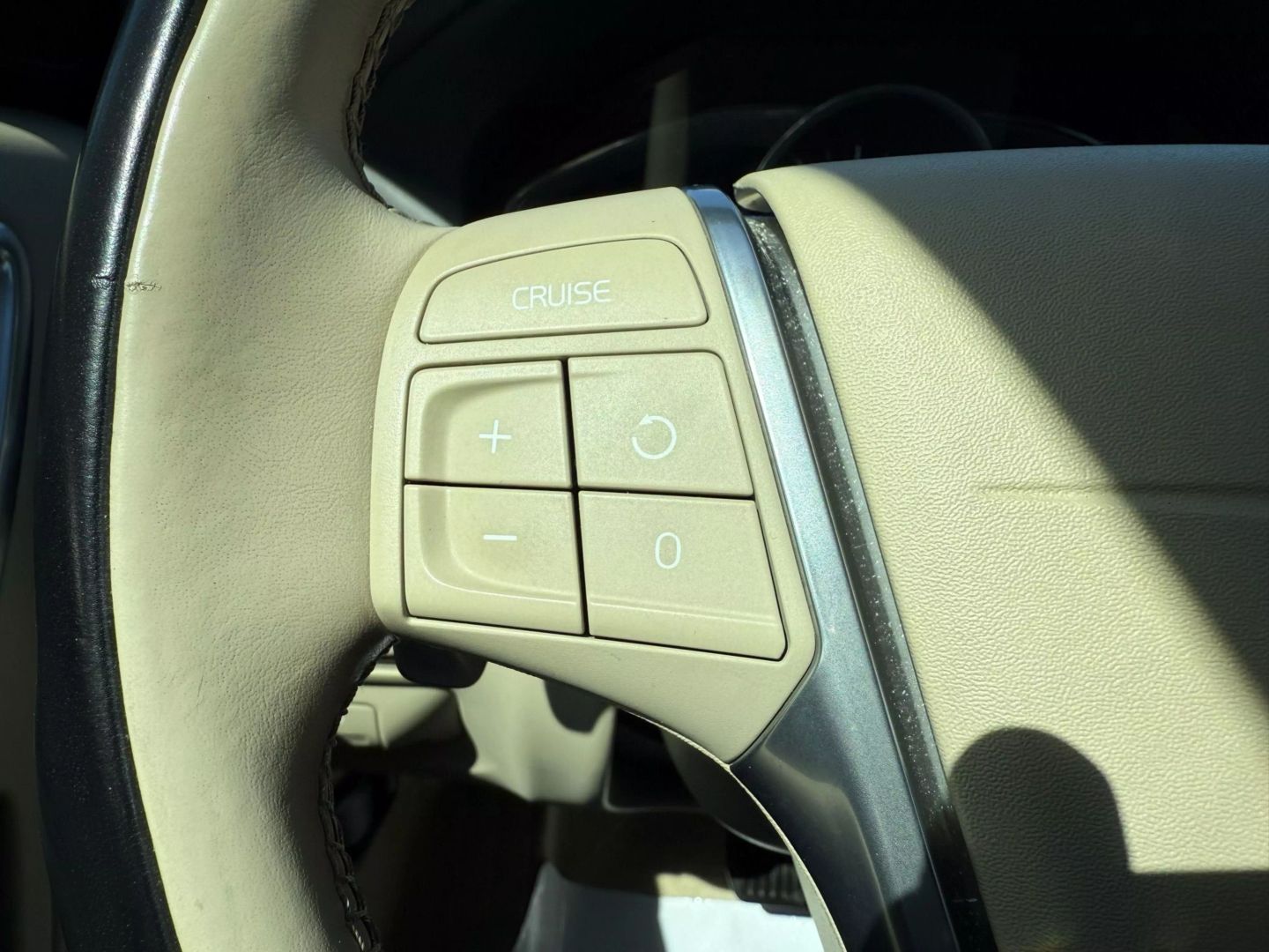 2015 Volvo Xc60 - Image 33