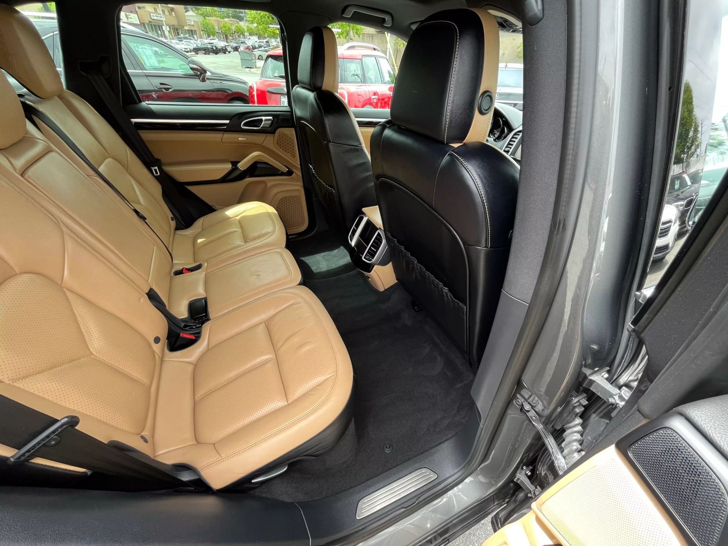 2016 Porsche Cayenne  Vin: Wp1aa2a21gla09276 Stock Id: A09276 - Image 19