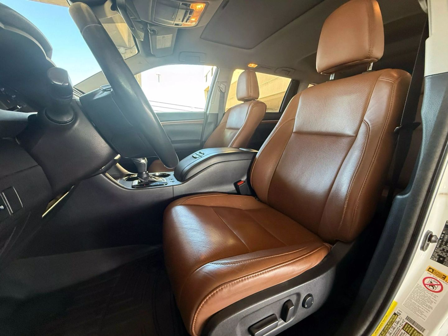 2018 Toyota Highlander - Image 11