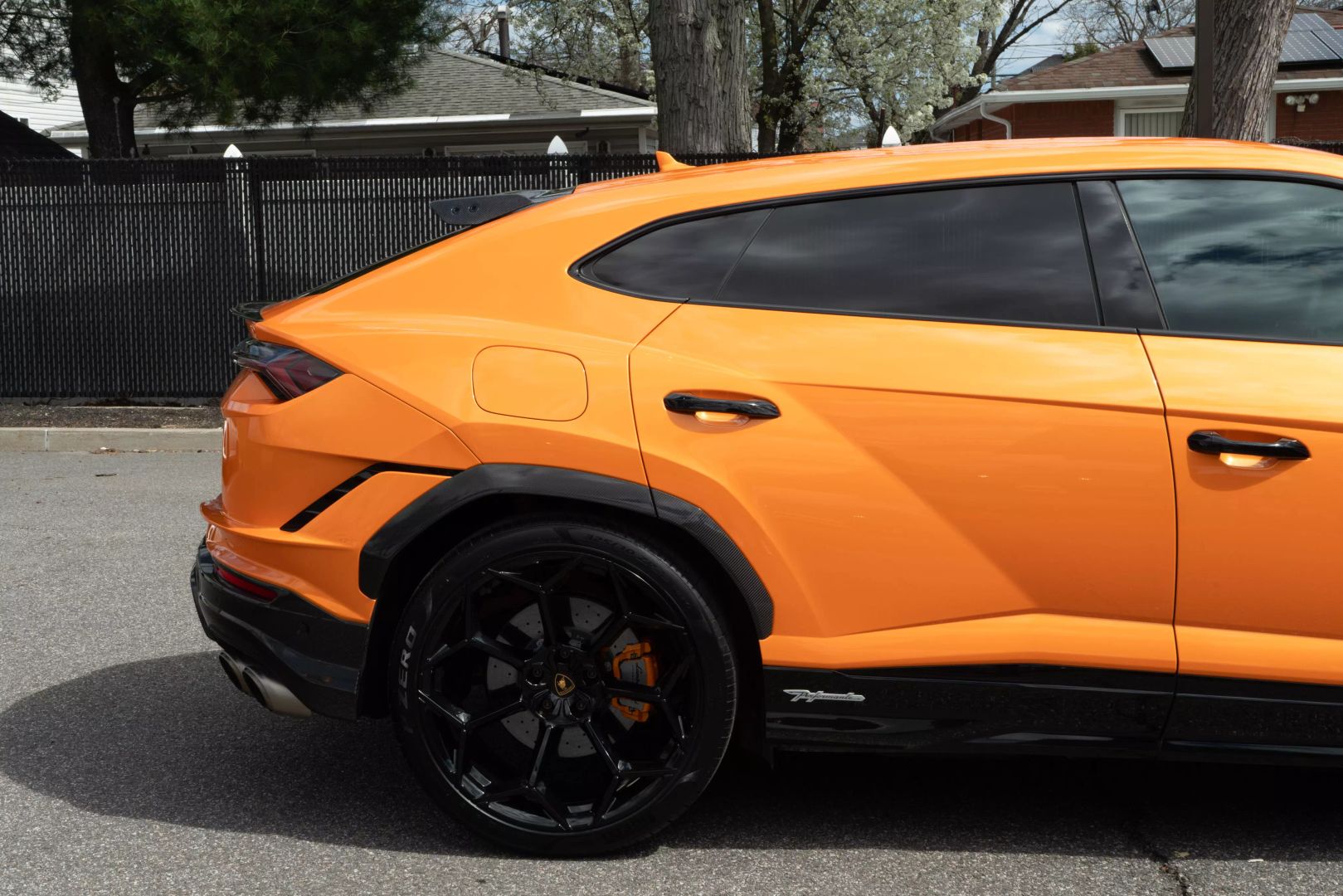 2023 Lamborghini Urus - Image 17