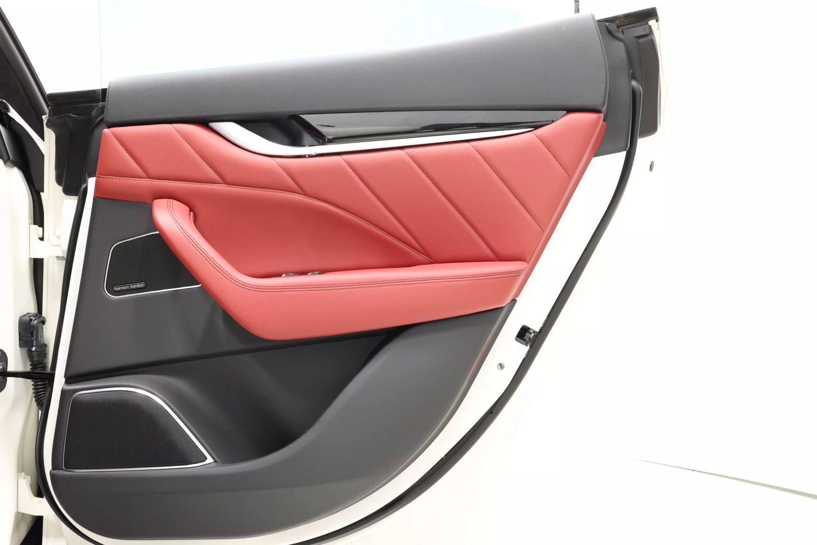 2022 Maserati Levante - Image 73
