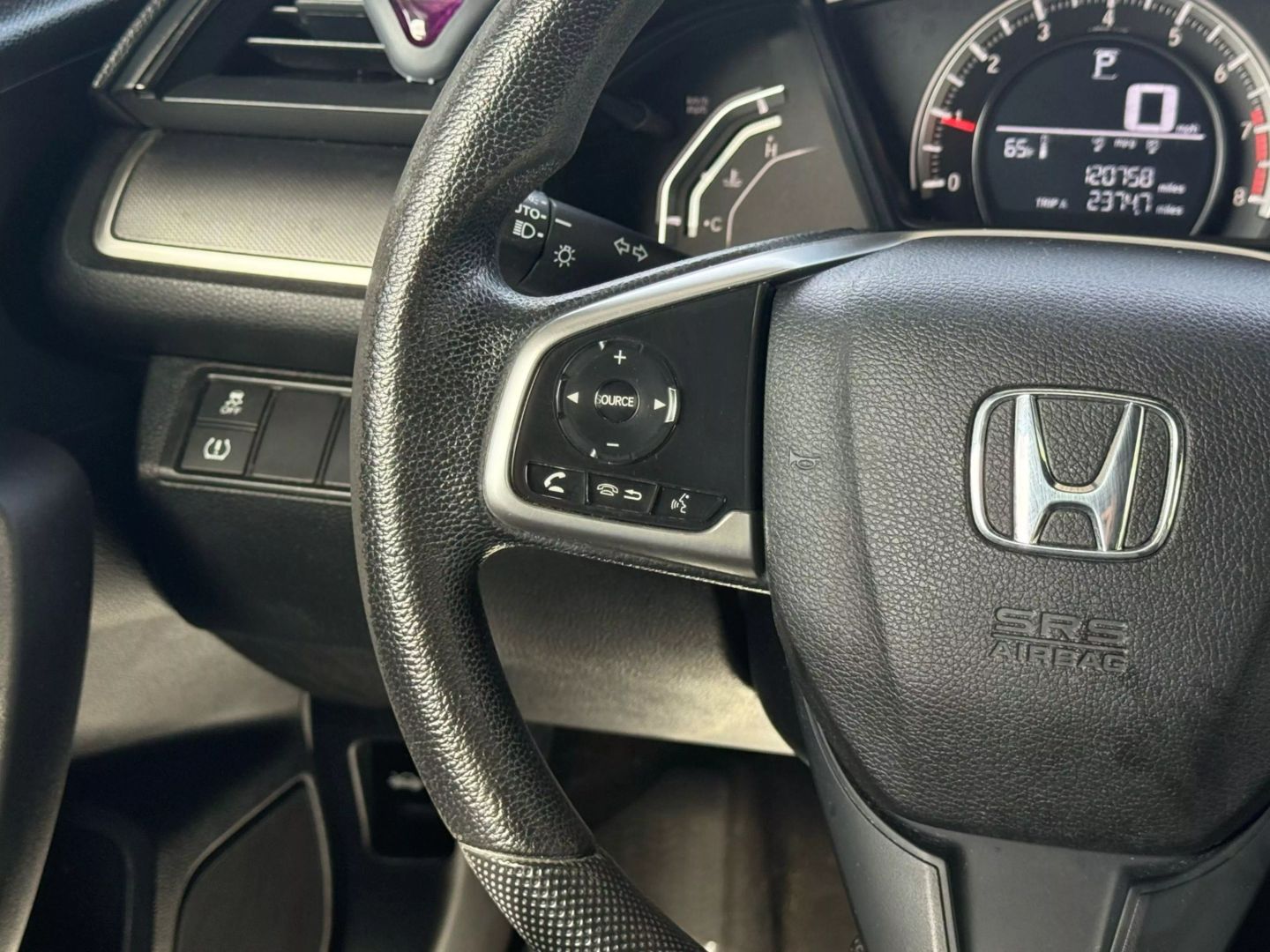 2016 Honda Civic - Image 27