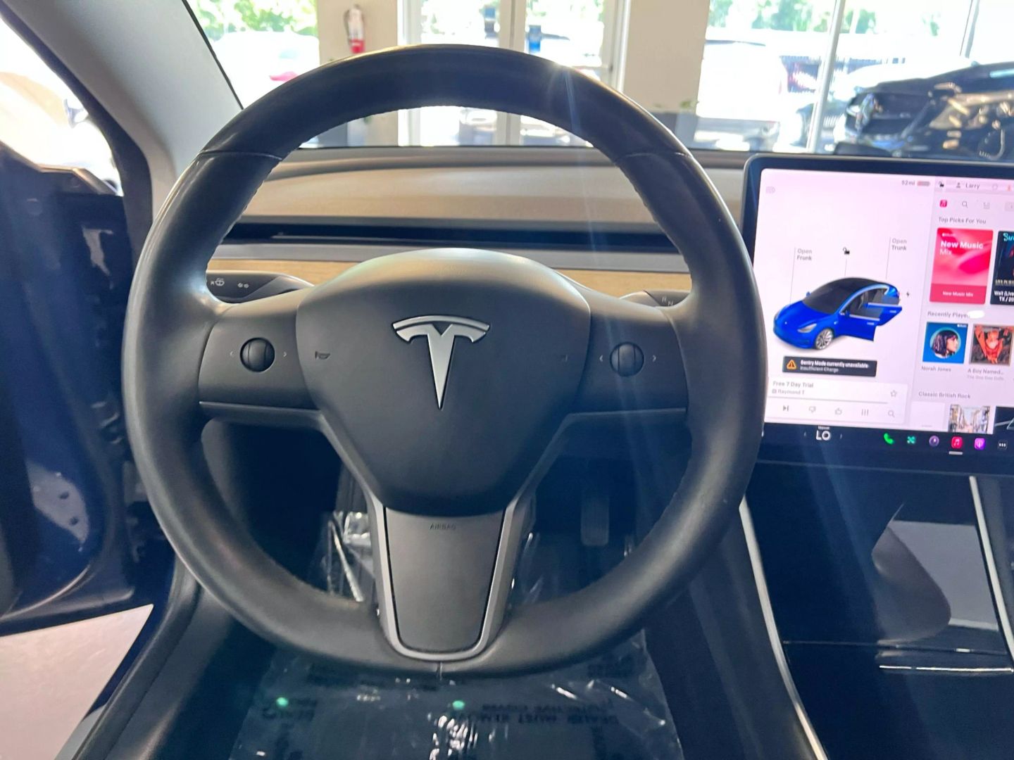 2018 Tesla Model 3 Mid Range Sedan 4d - Image 17