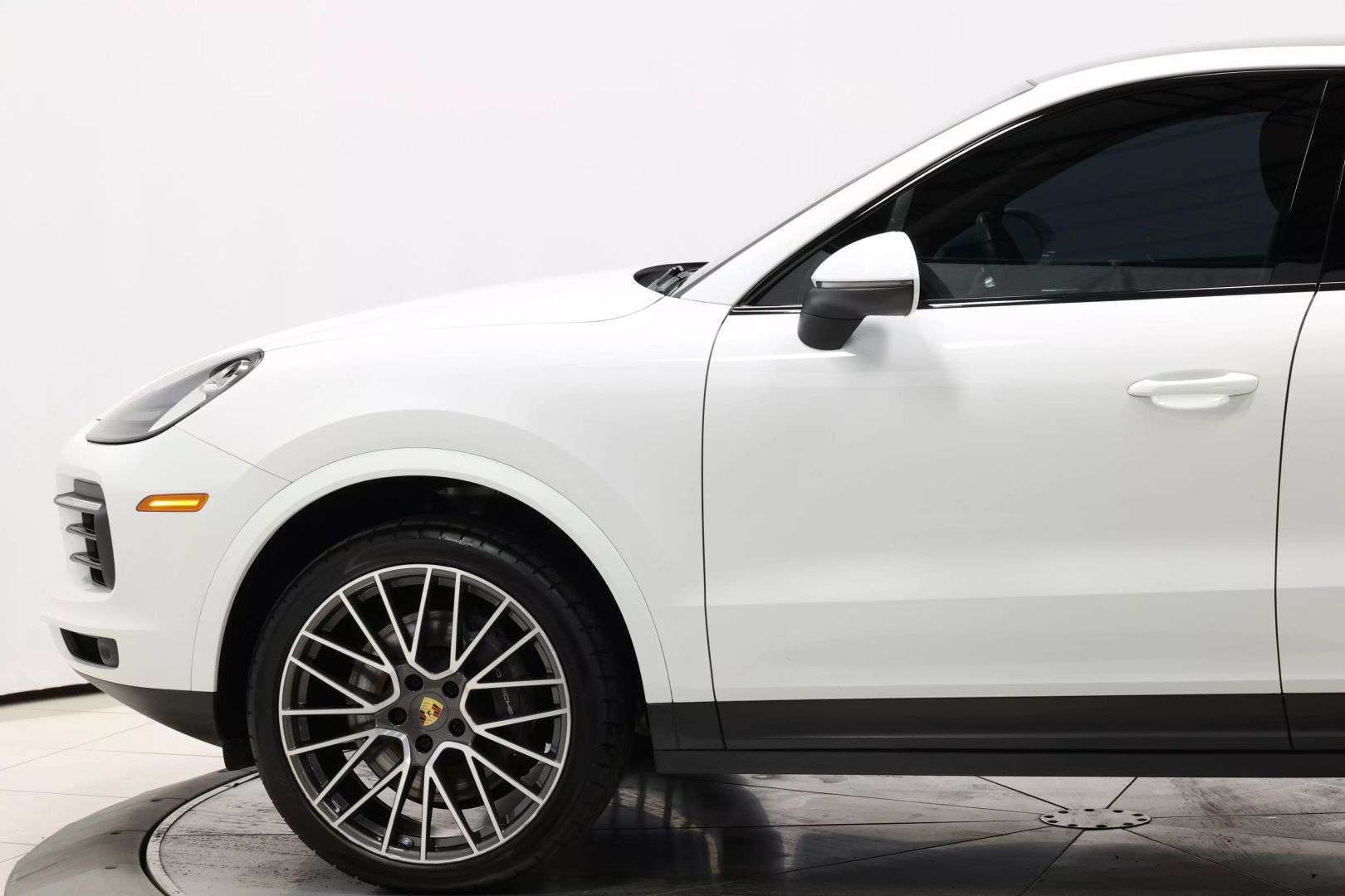 2021 Porsche Cayenne Coupe - Image 7