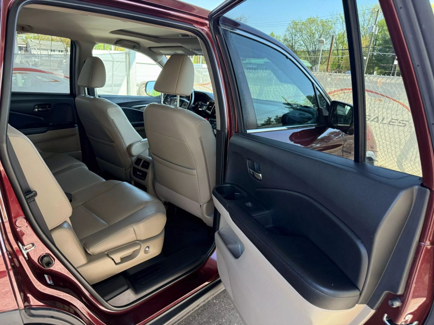 2018 Honda Pilot - Image 23