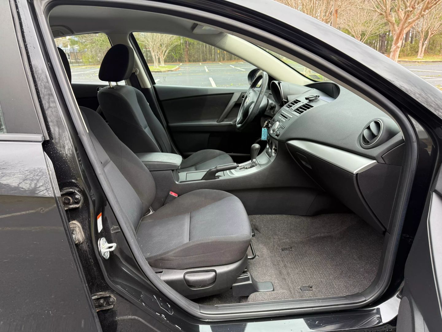 2010 Mazda Mazda3 - Image 15