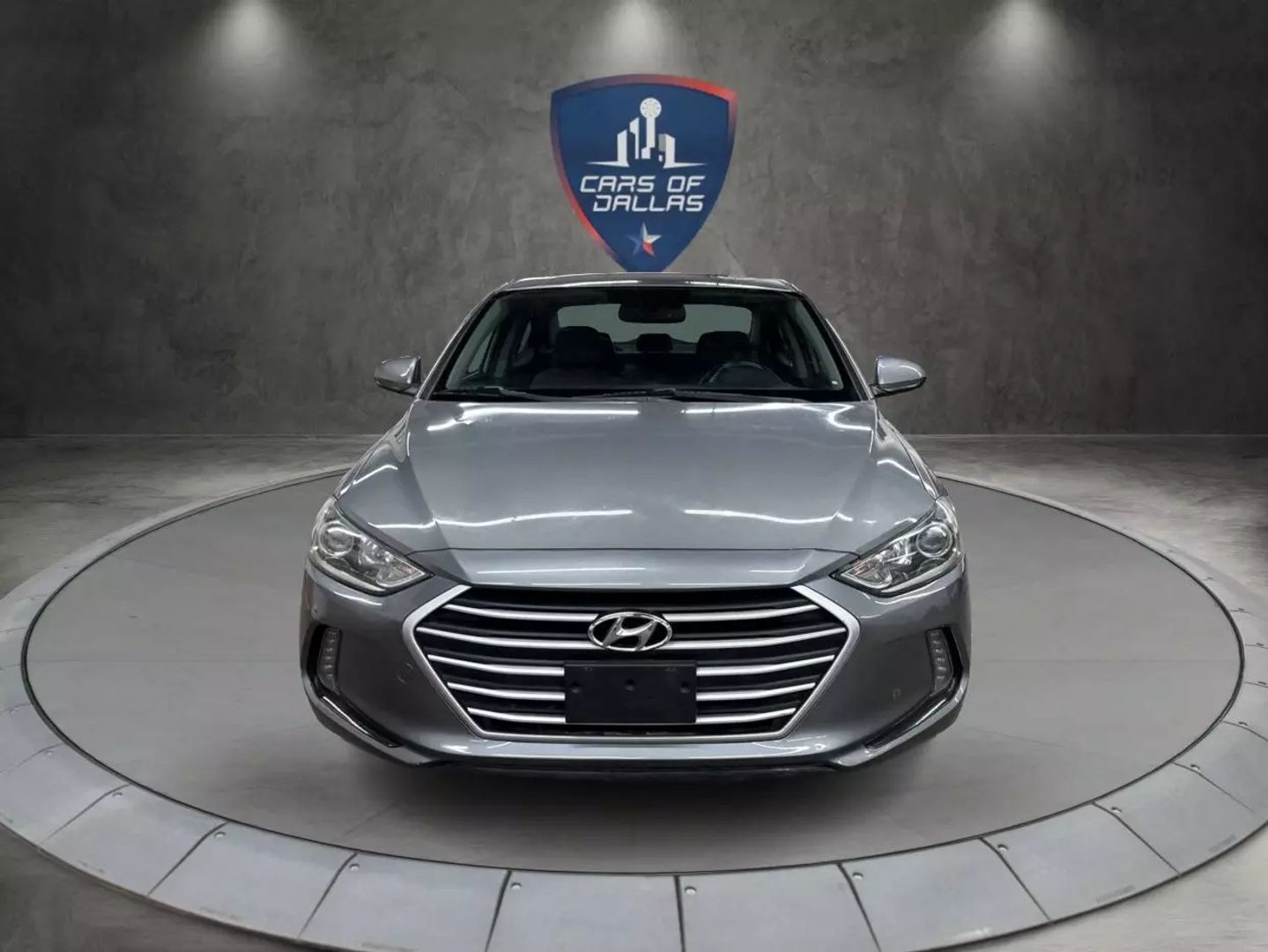 2018 Hyundai Elantra - Image 8