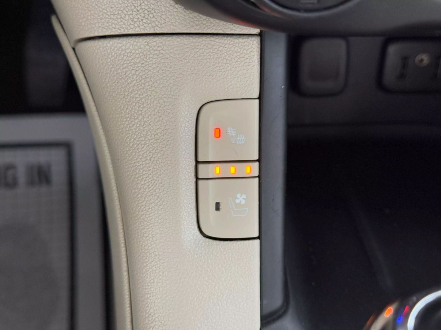 2017 Gmc Acadia - Image 32