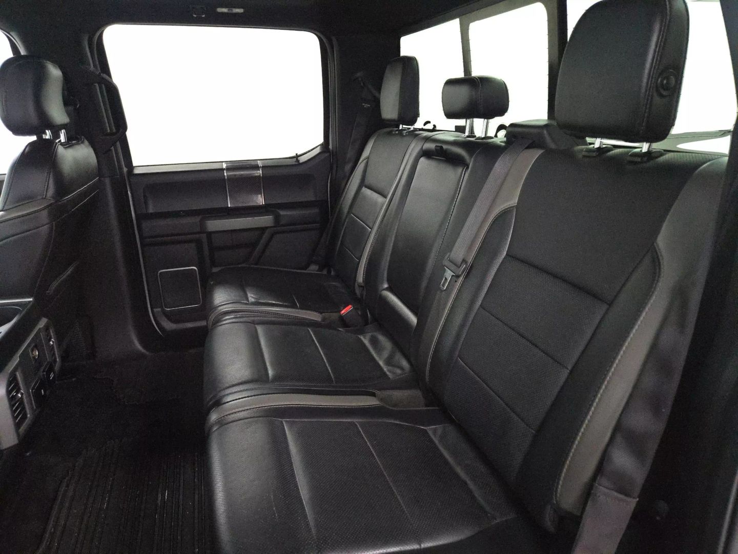 2017 Ford F150 Supercrew Cab - Image 12