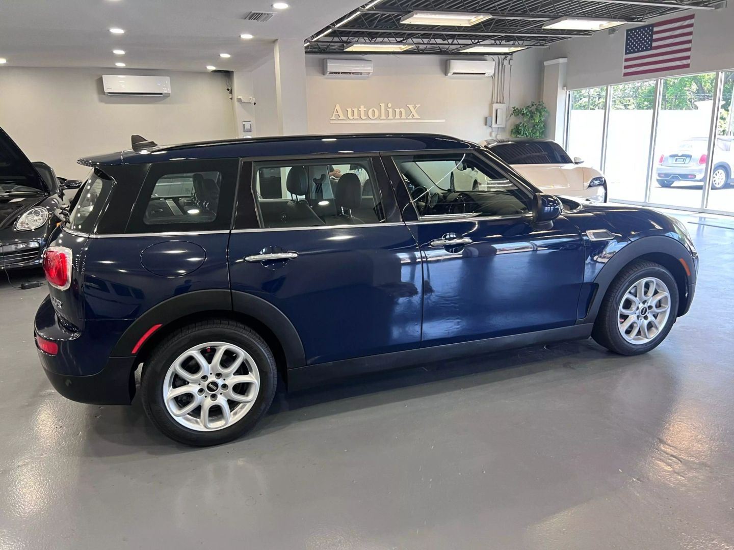 2017 Mini Clubman Cooper Hatchback 4d - Image 8