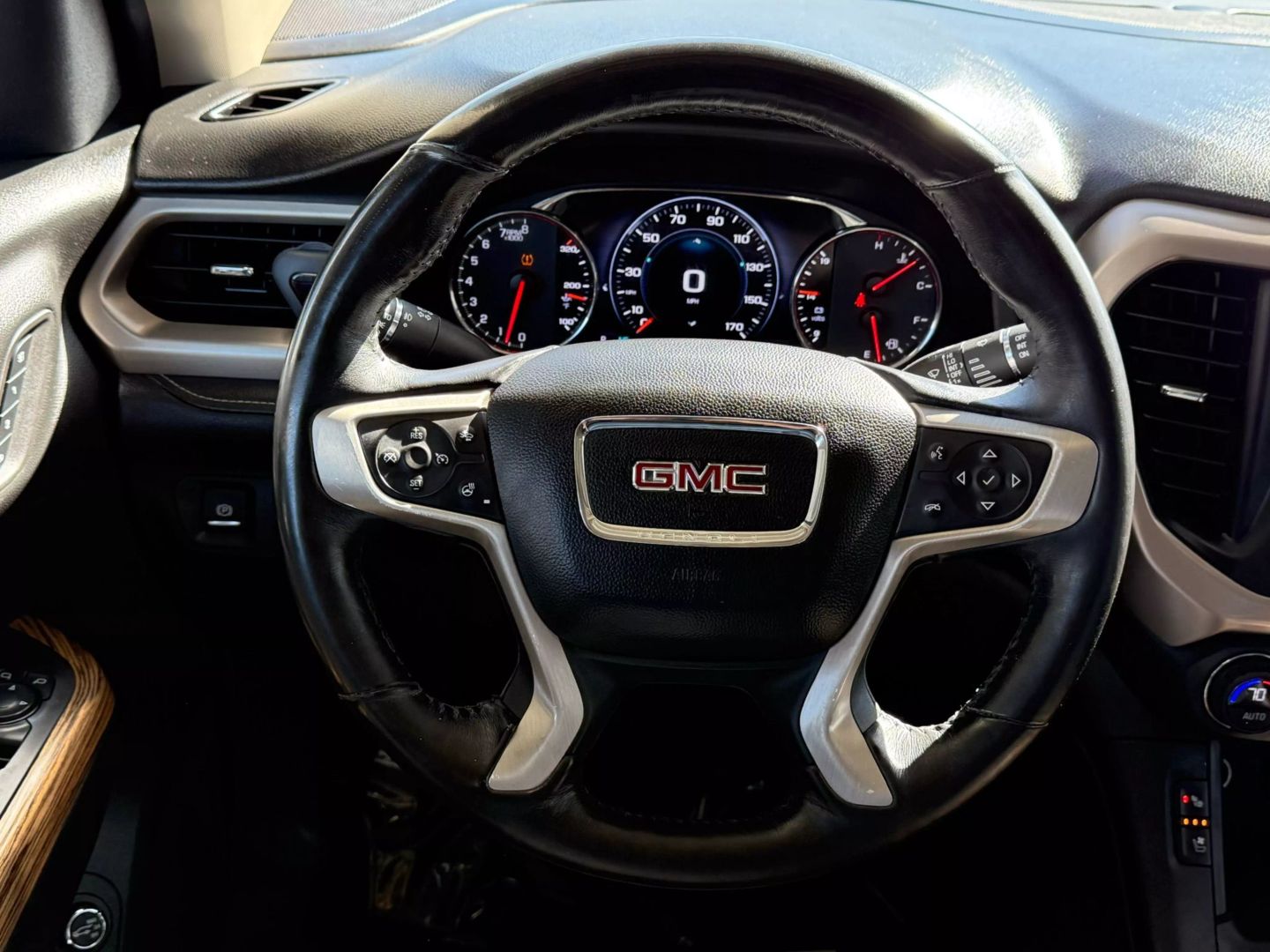 2017 Gmc Acadia - Image 36