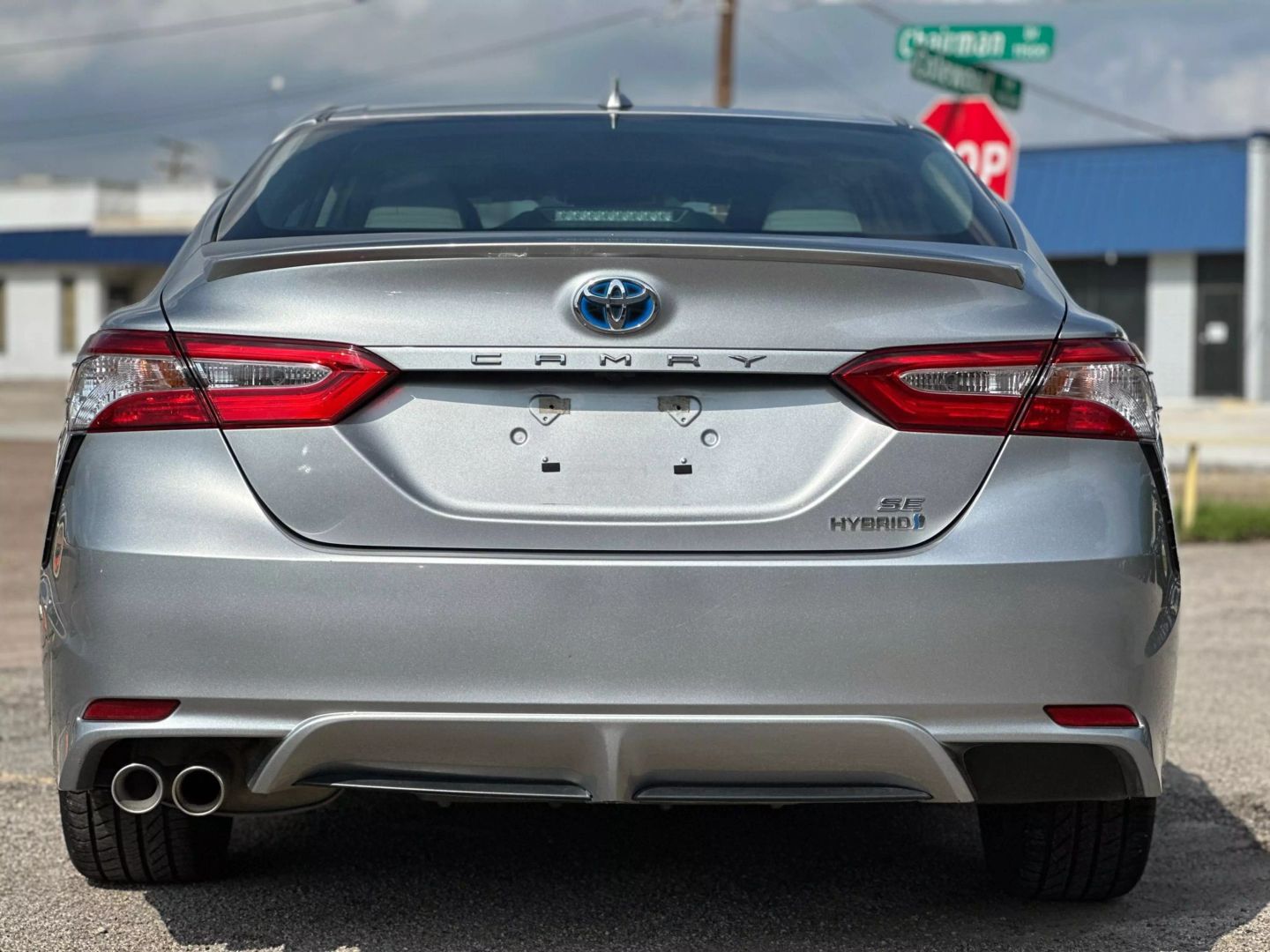 2020 Toyota Camry Hybrid - Image 6