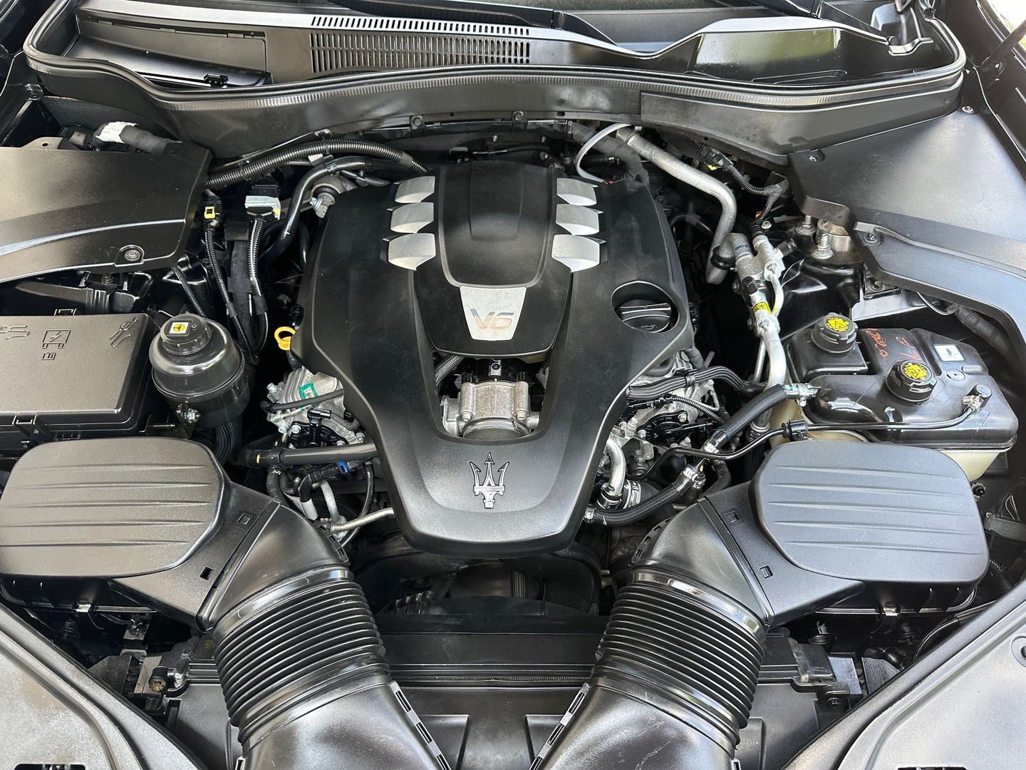 2017 Maserati Levante - Image 48