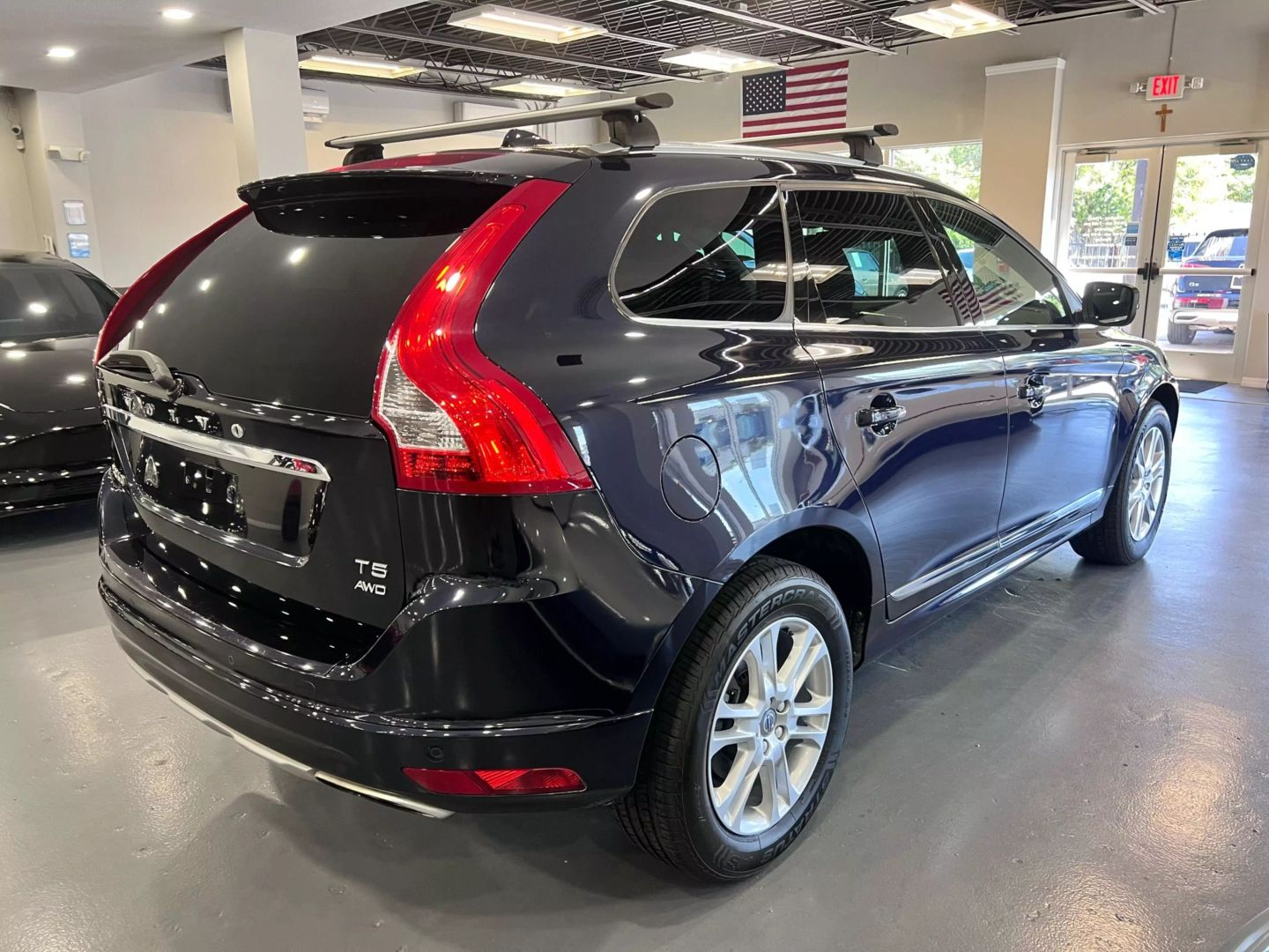 2016 Volvo Xc60 T5 Platinum Sport Utility 4d - Image 7