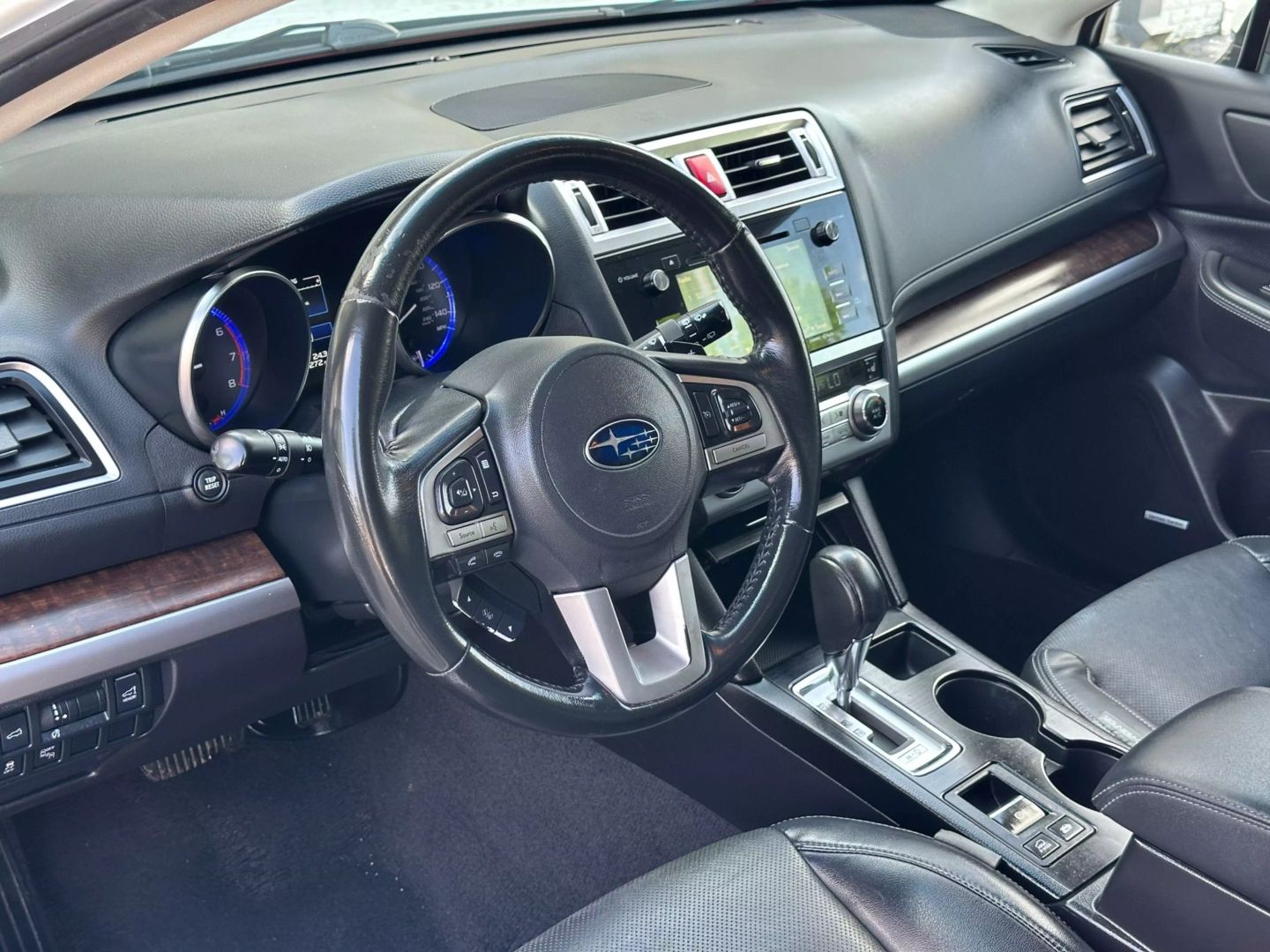 2015 Subaru Outback - Image 15