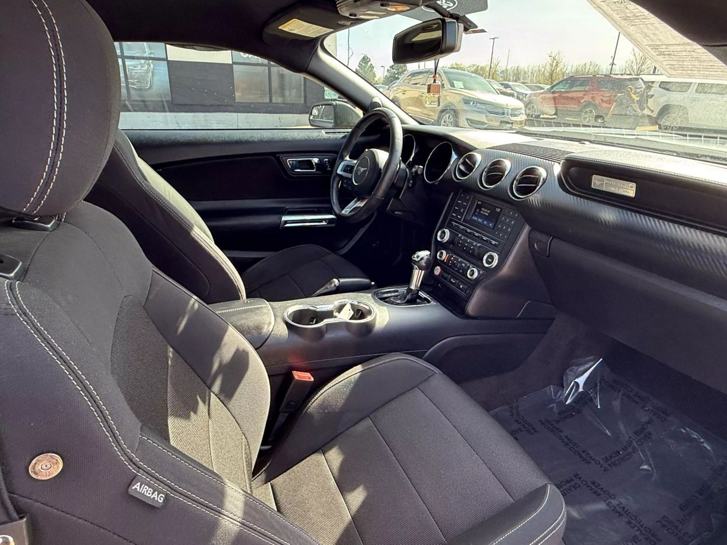 2016 Ford Mustang - Image 20