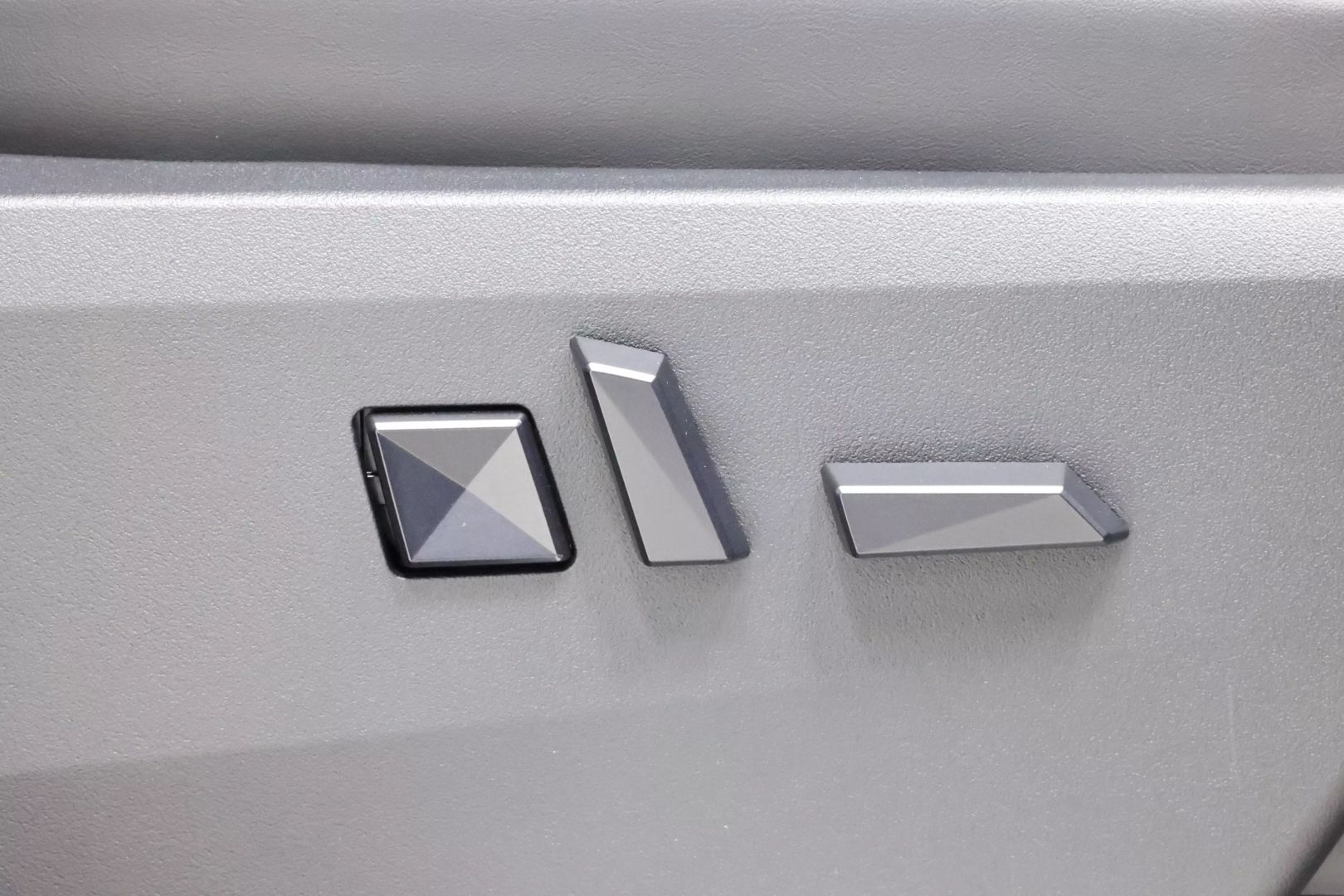 2024 Tesla Cybertruck - Image 118