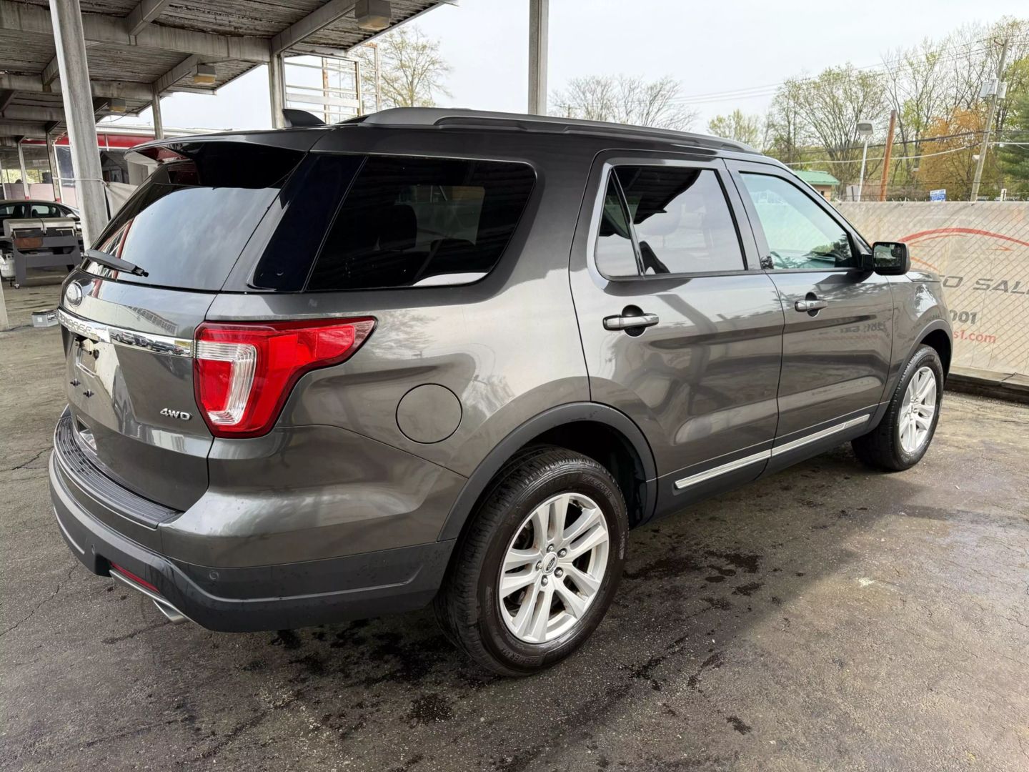 2018 Ford Explorer - Image 12