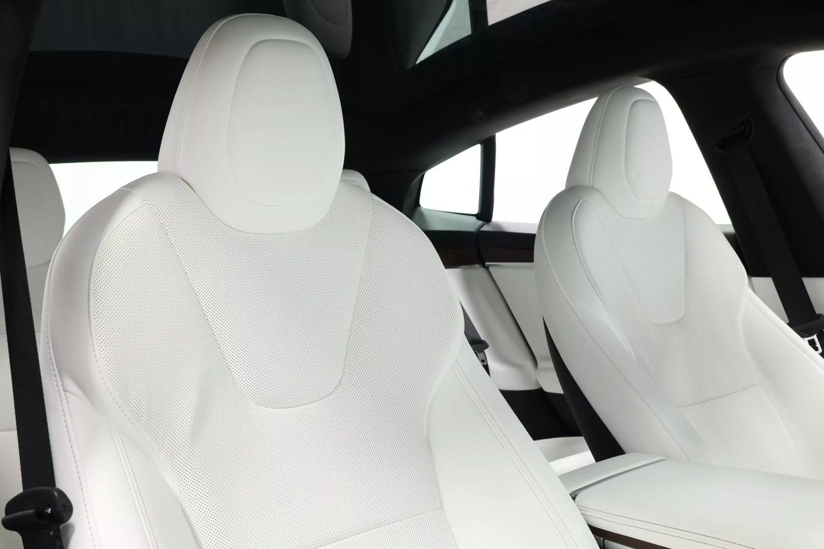 2022 Tesla Model S - Image 77