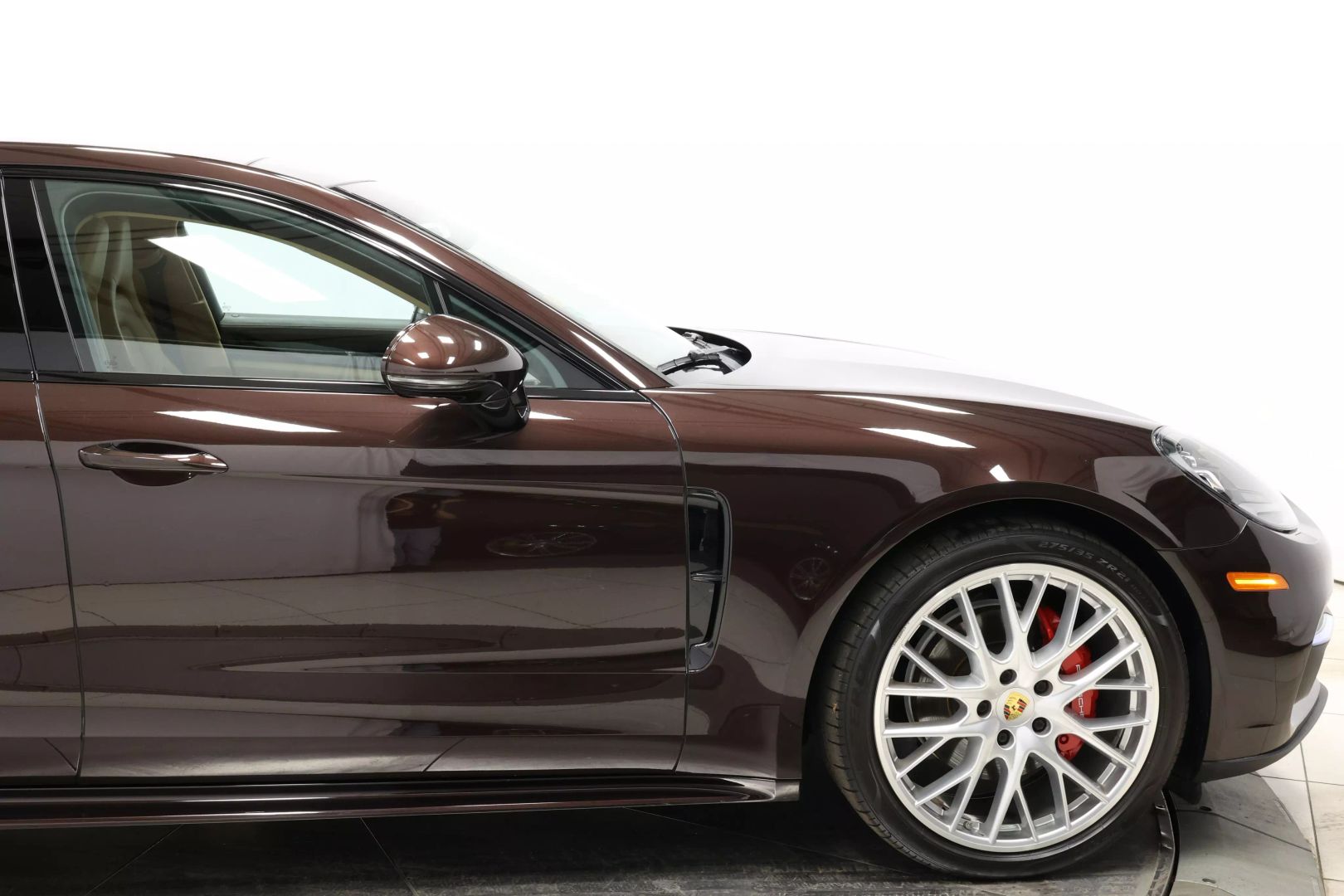 2017 Porsche Panamera - Image 66
