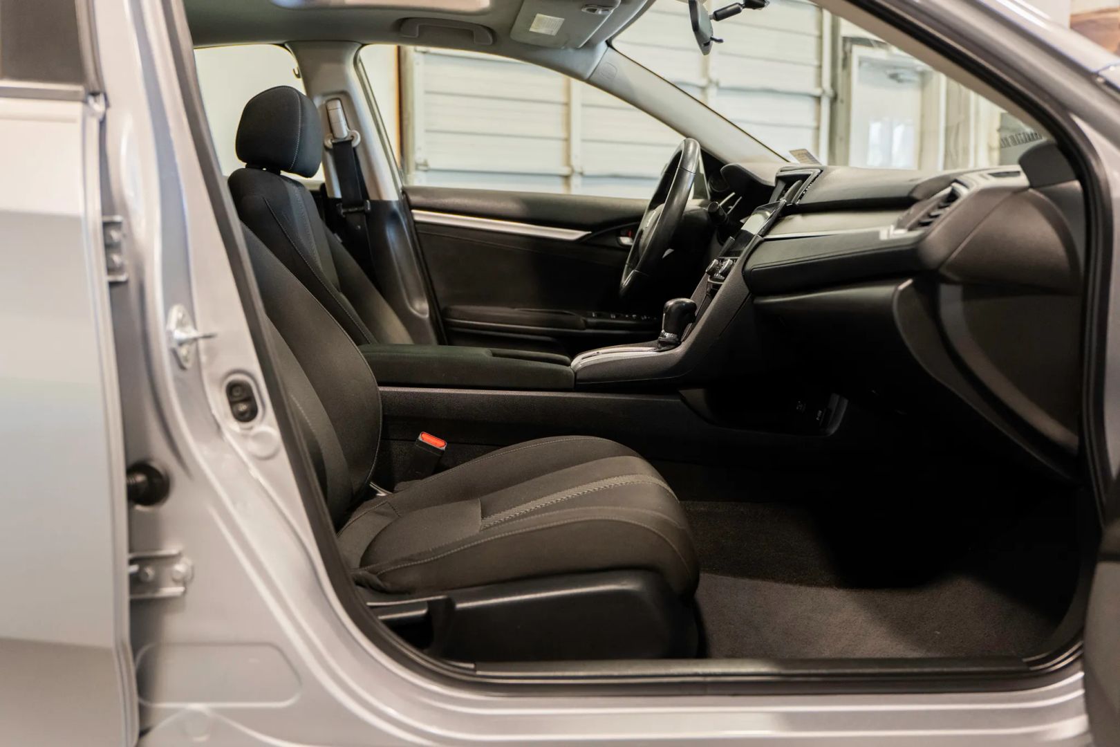 2018 Honda Civic Ex-t Sedan 4d - Image 28