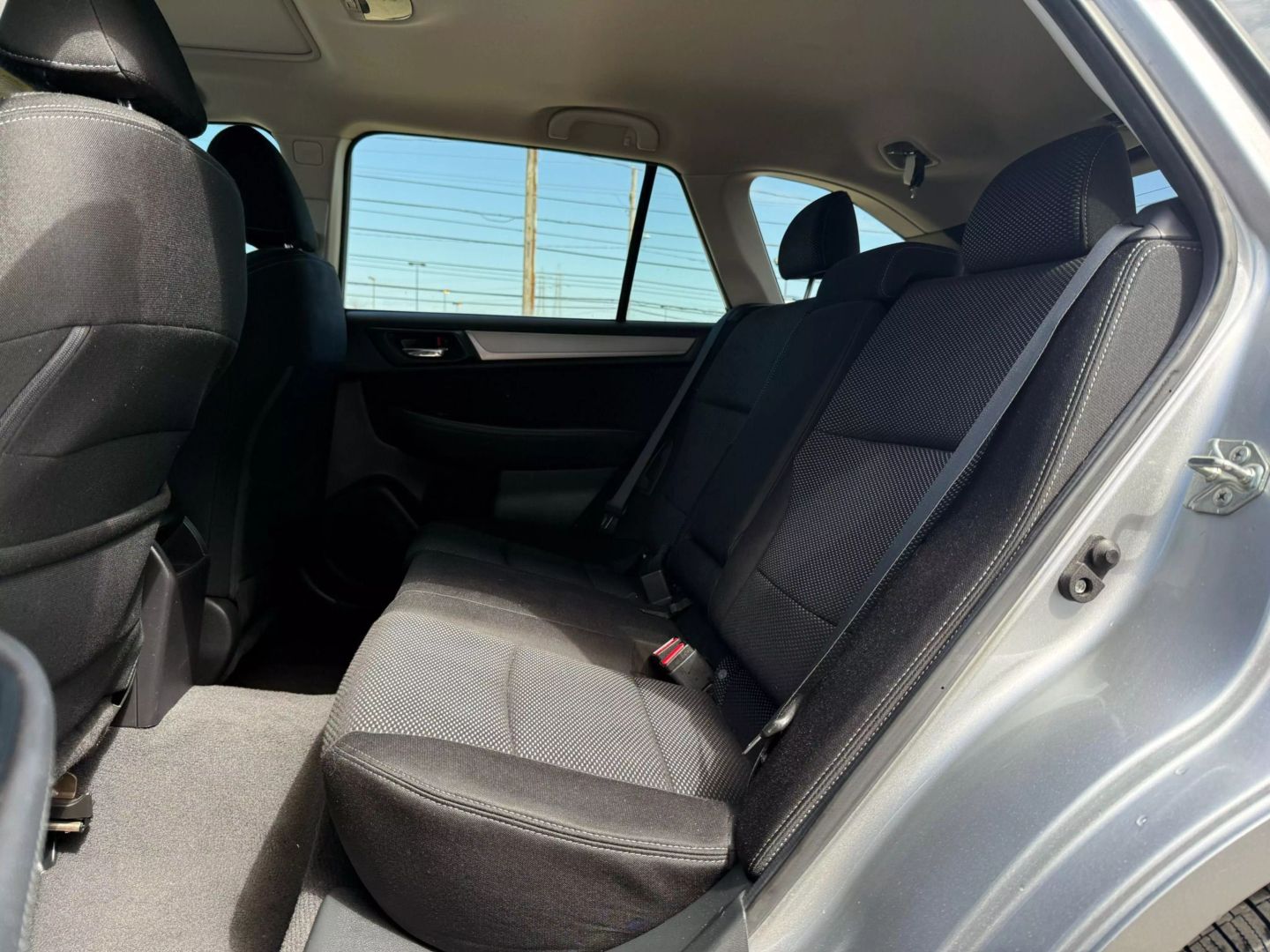 2016 Subaru Outback - Image 18