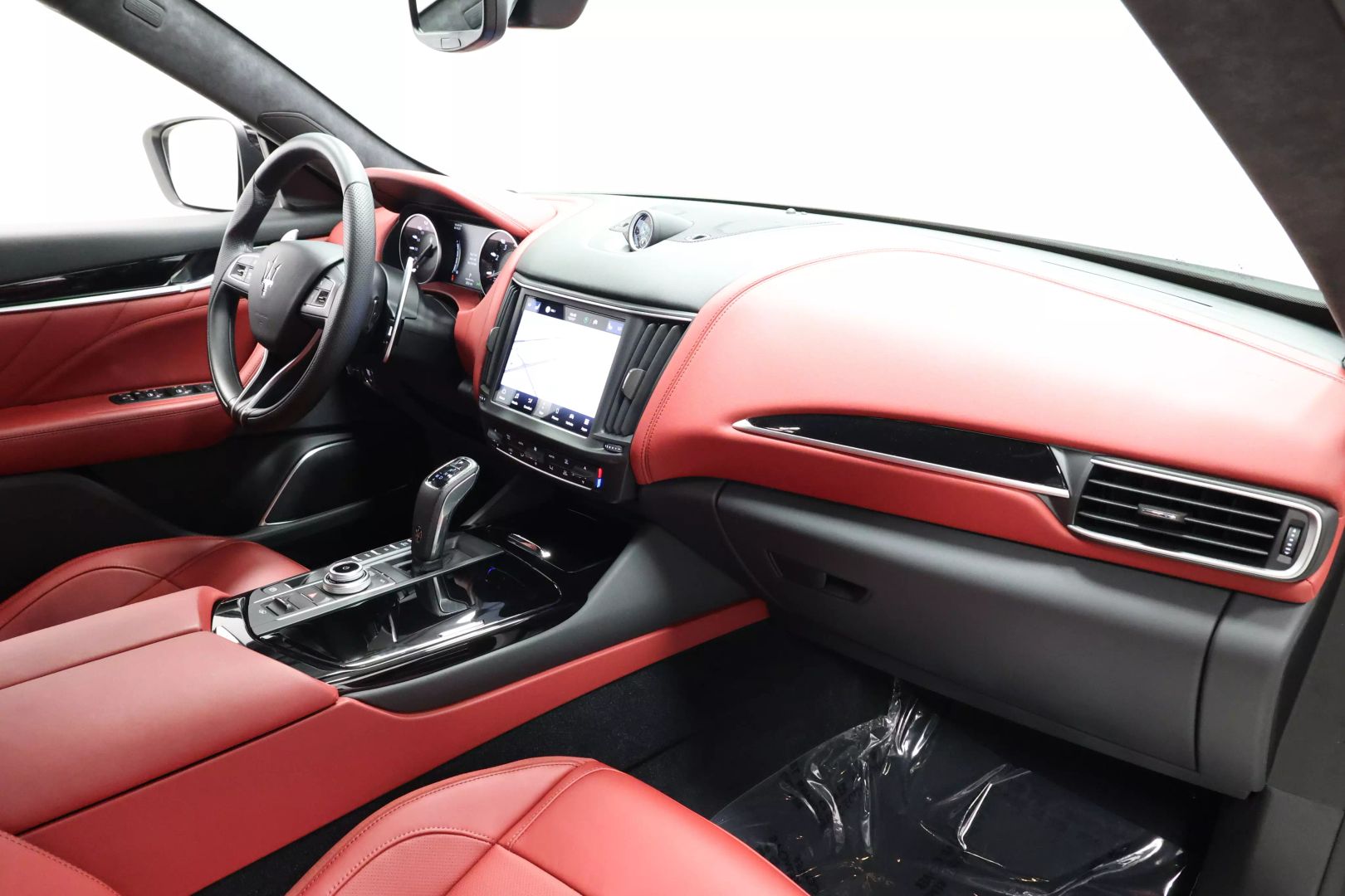 2022 Maserati Levante - Image 98