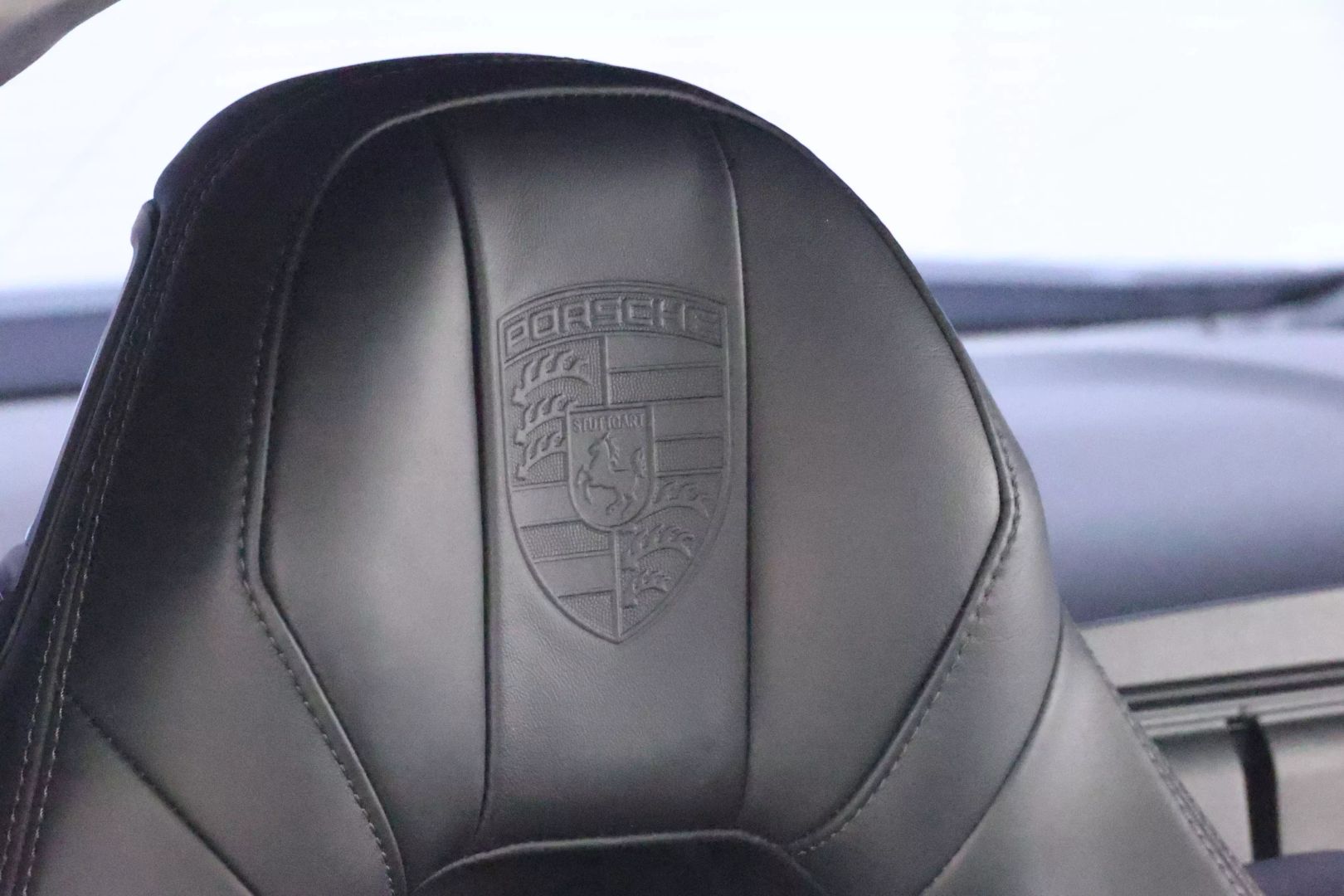 2017 Porsche Panamera - Image 90