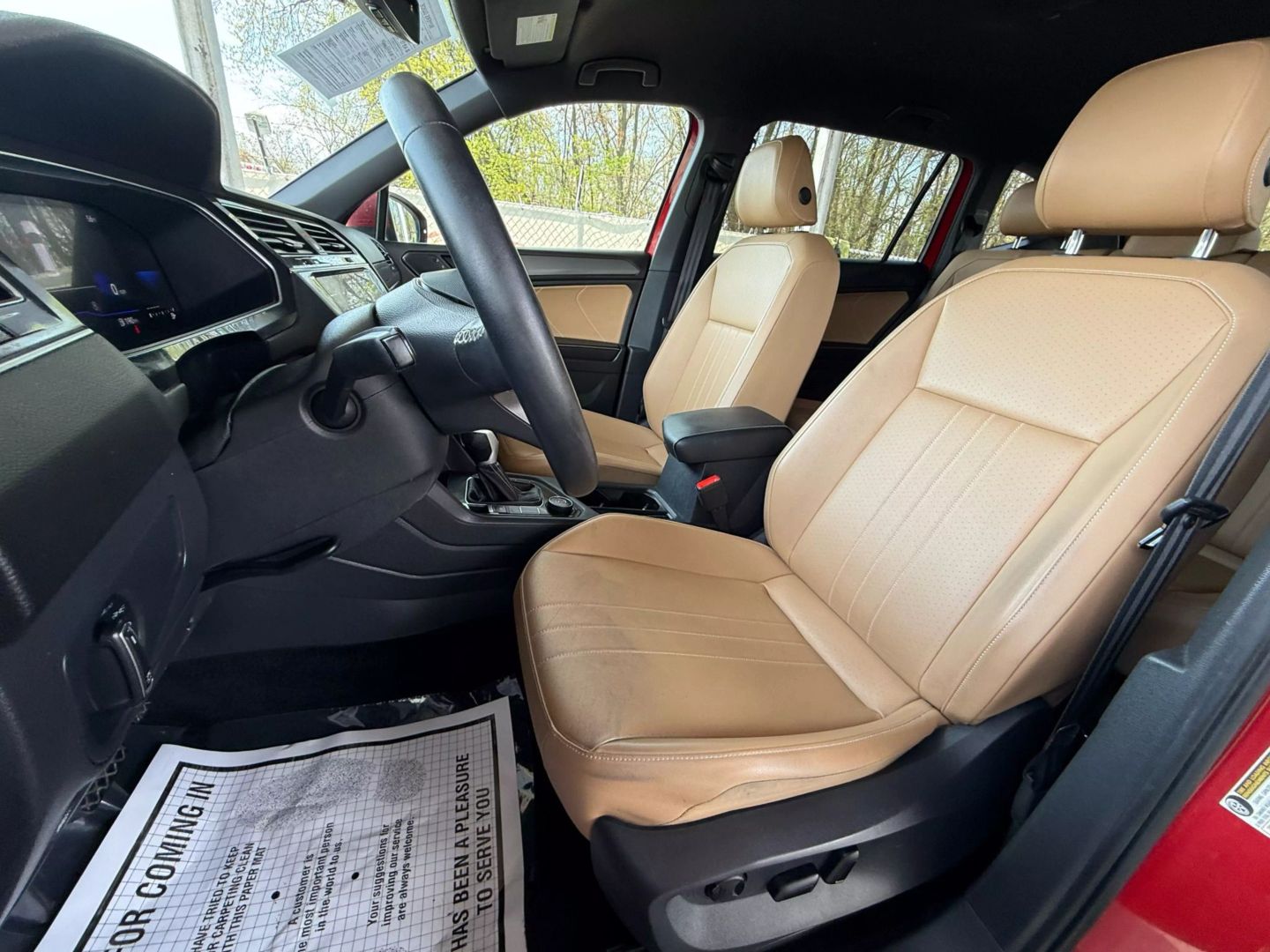2022 Volkswagen Tiguan - Image 16