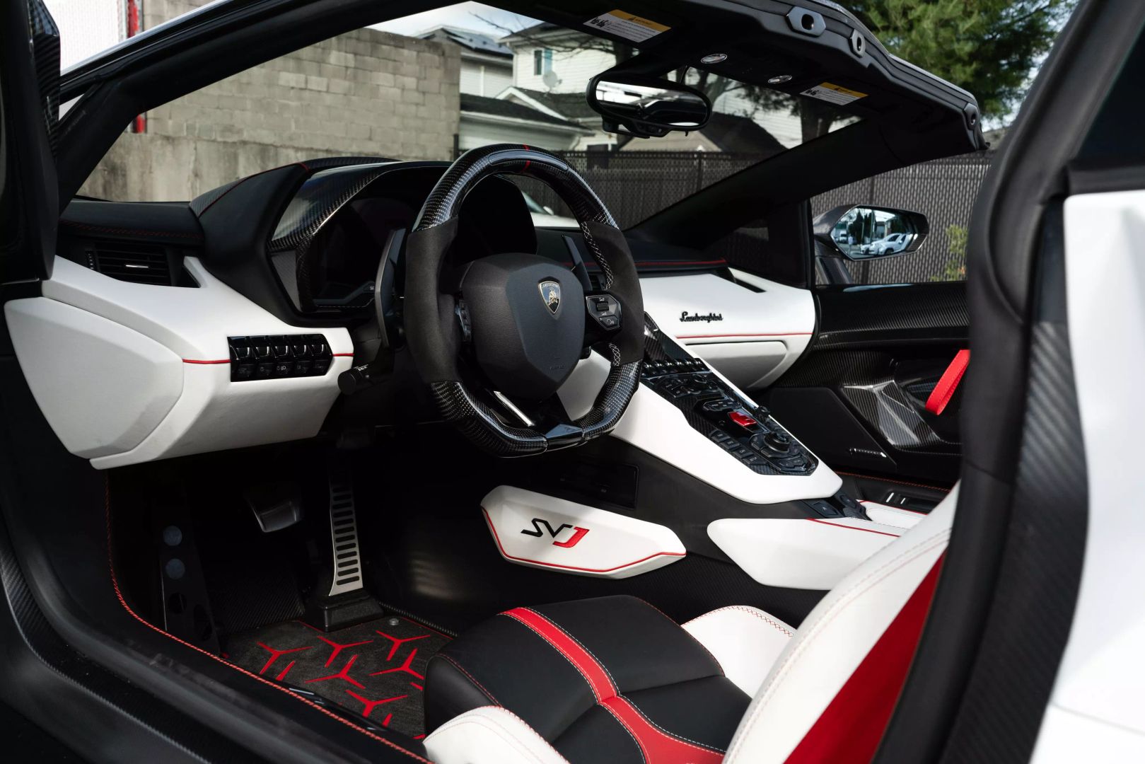 2021 Lamborghini Aventador - Image 57
