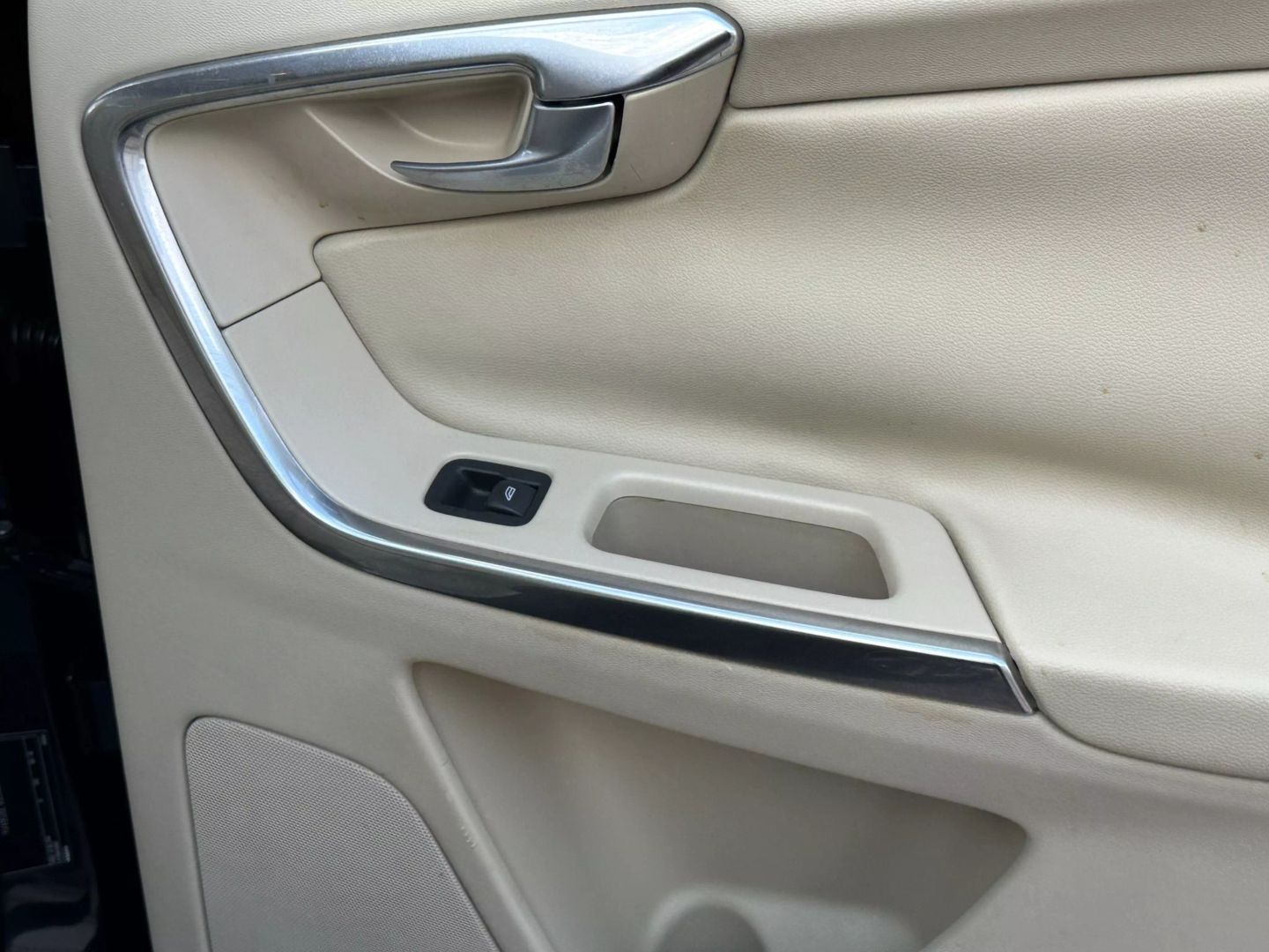 2013 Volvo Xc60 - Image 25