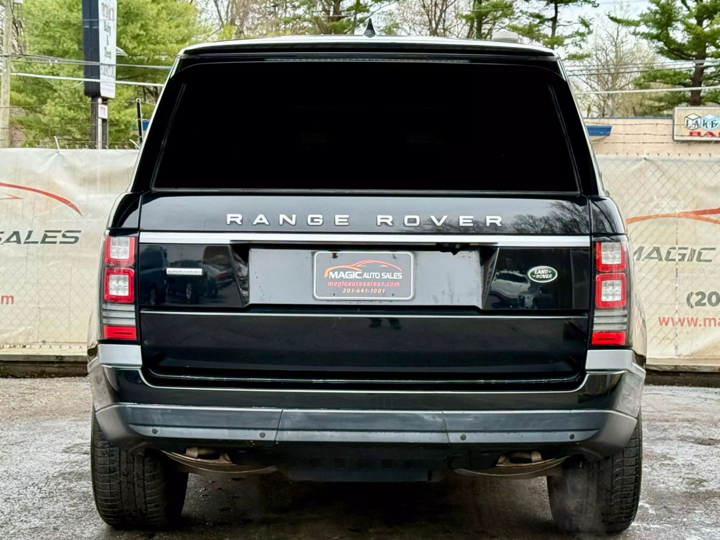 2017 Land Rover Range Rover - Image 10