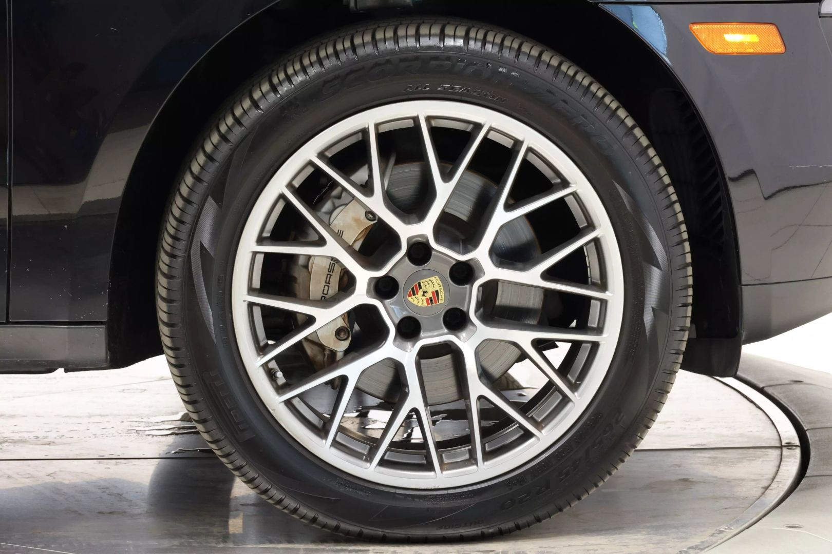 2016 Porsche Macan - Image 97