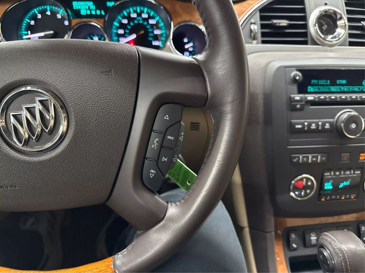 2012 Buick Enclave - Image 24