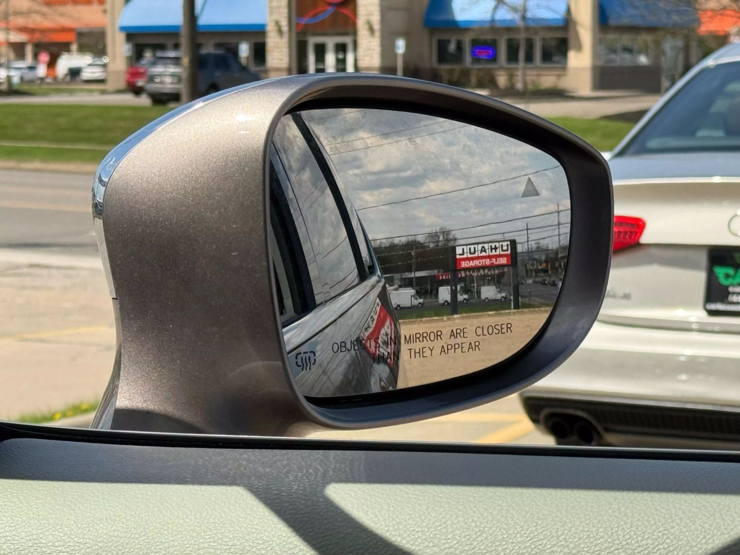 2017 Chrysler Pacifica - Image 60