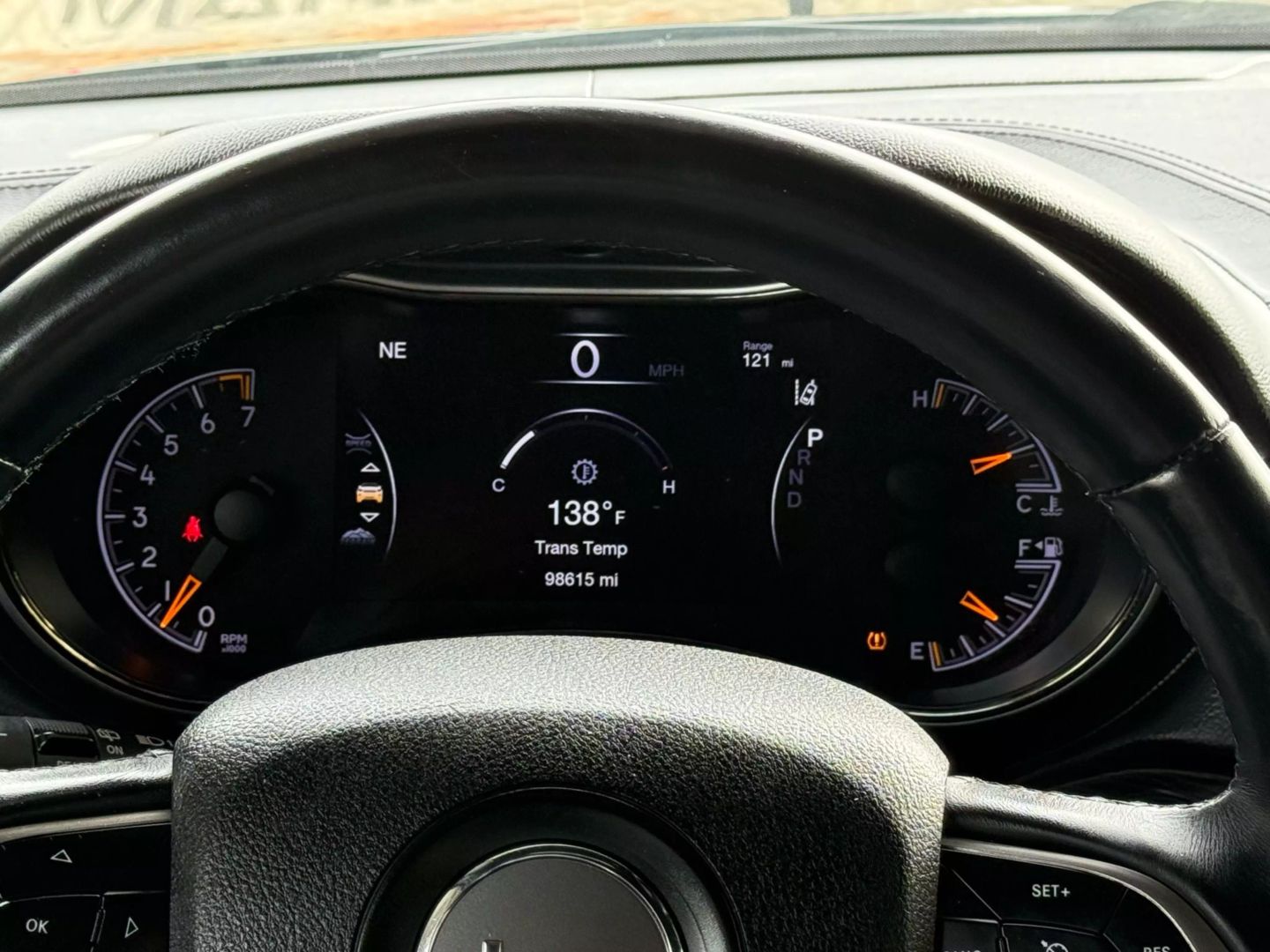 2018 Jeep Grand Cherokee - Image 37