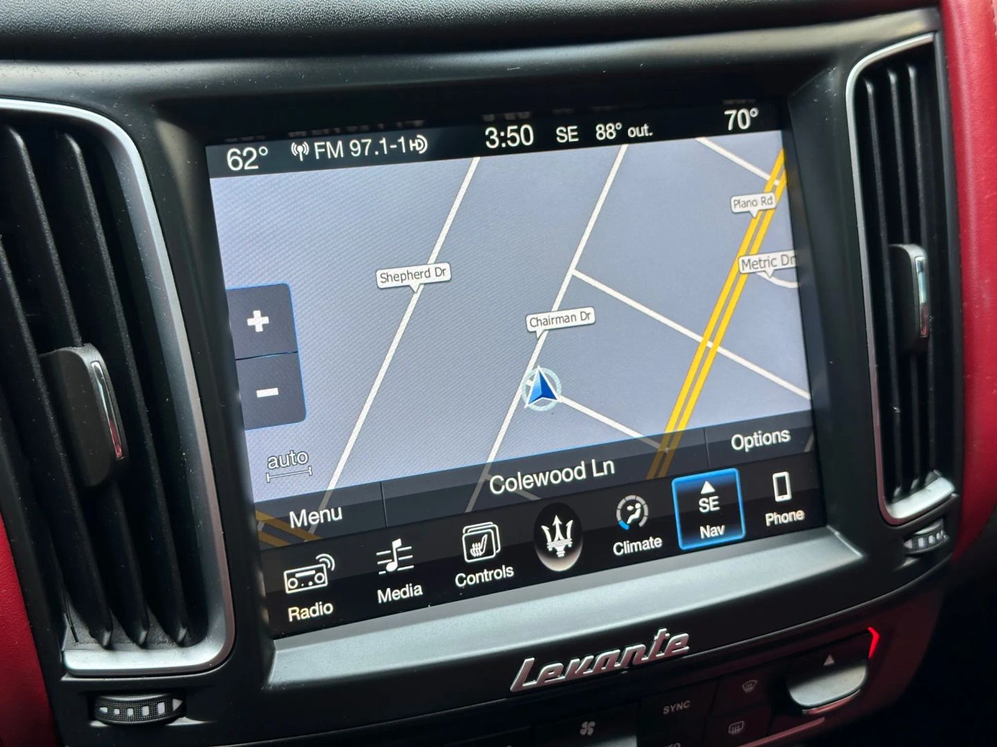 2017 Maserati Levante - Image 35