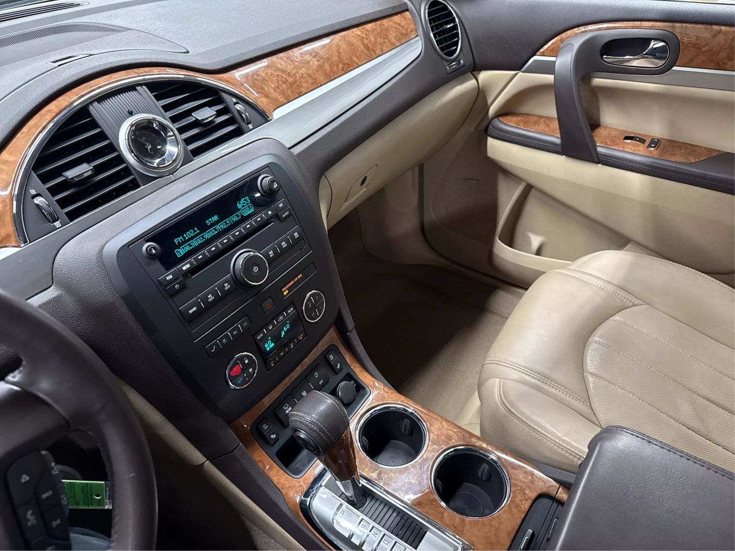 2012 Buick Enclave - Image 33