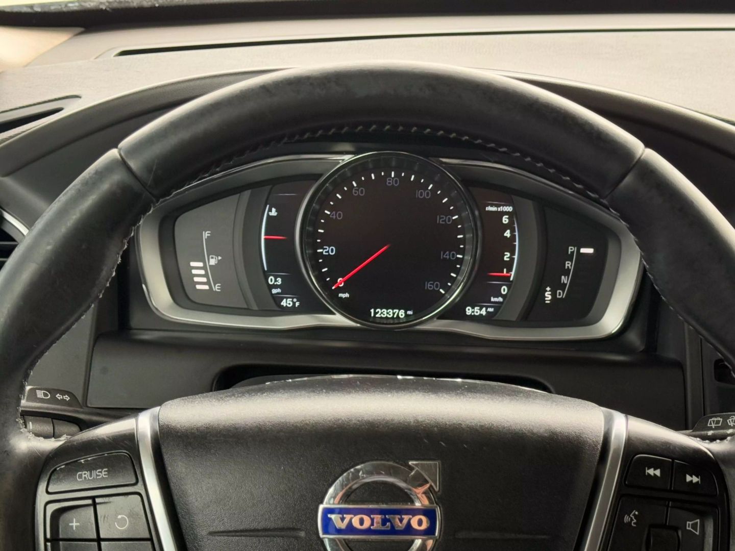 2016 Volvo Xc60 - Image 35