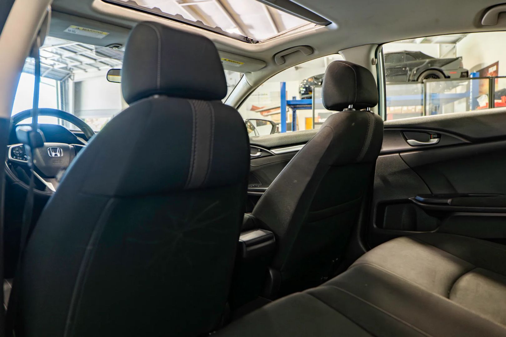 2018 Honda Civic Ex-t Sedan 4d - Image 31