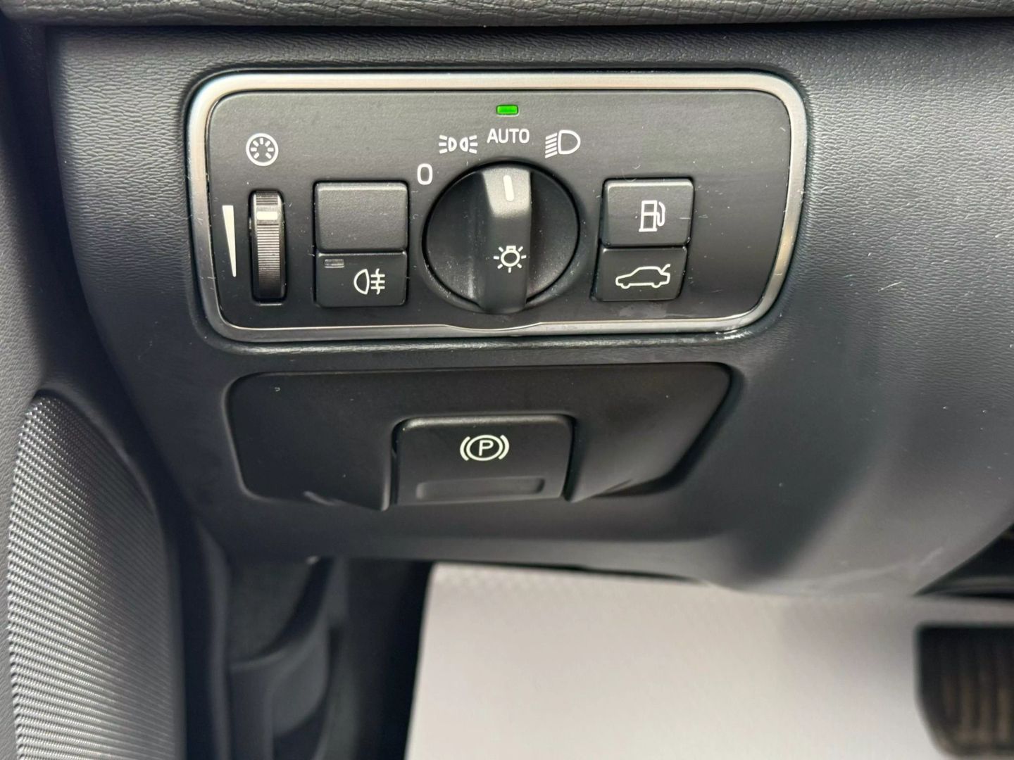2017 Volvo Xc60 - Image 41