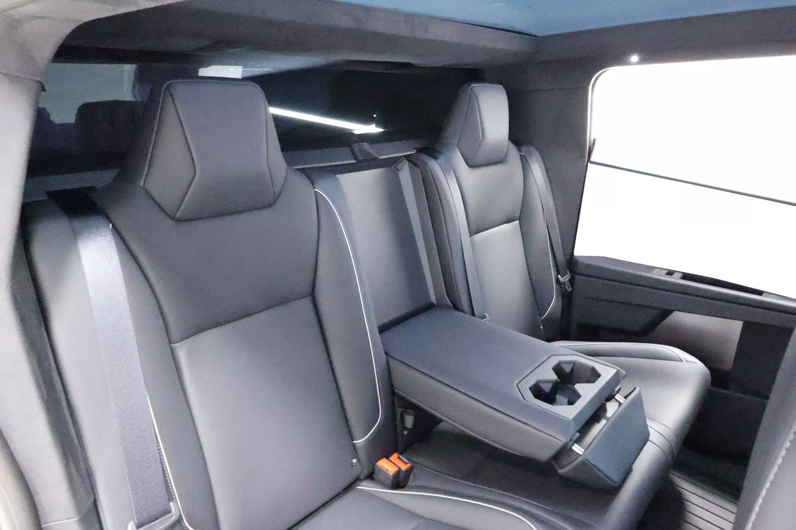 2024 Tesla Cybertruck - Image 96