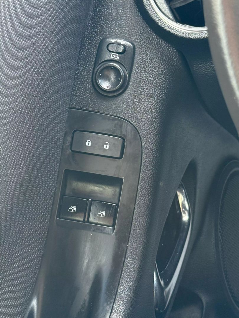 2013 Chevrolet Camaro - Image 39