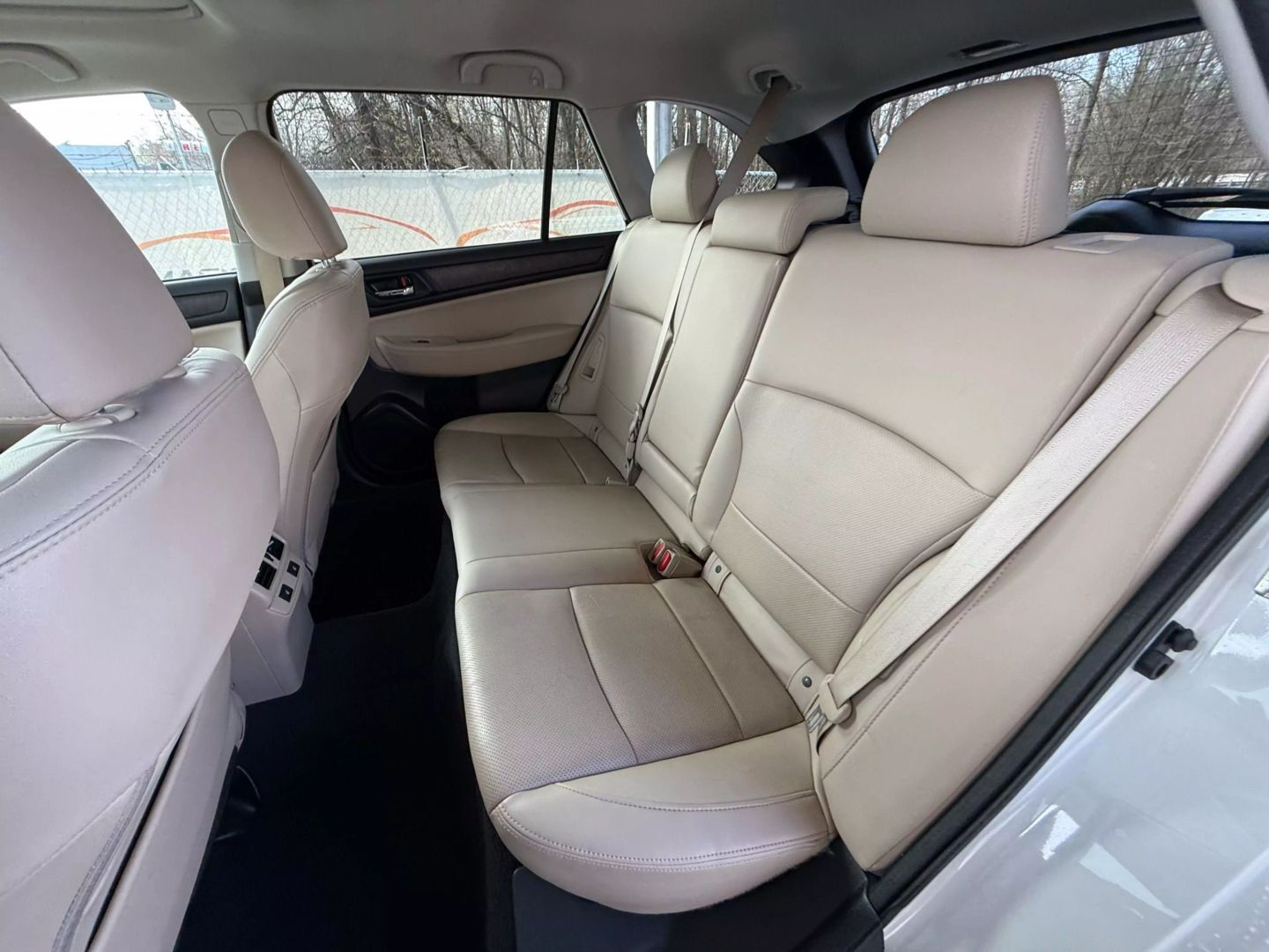2016 Subaru Outback - Image 19