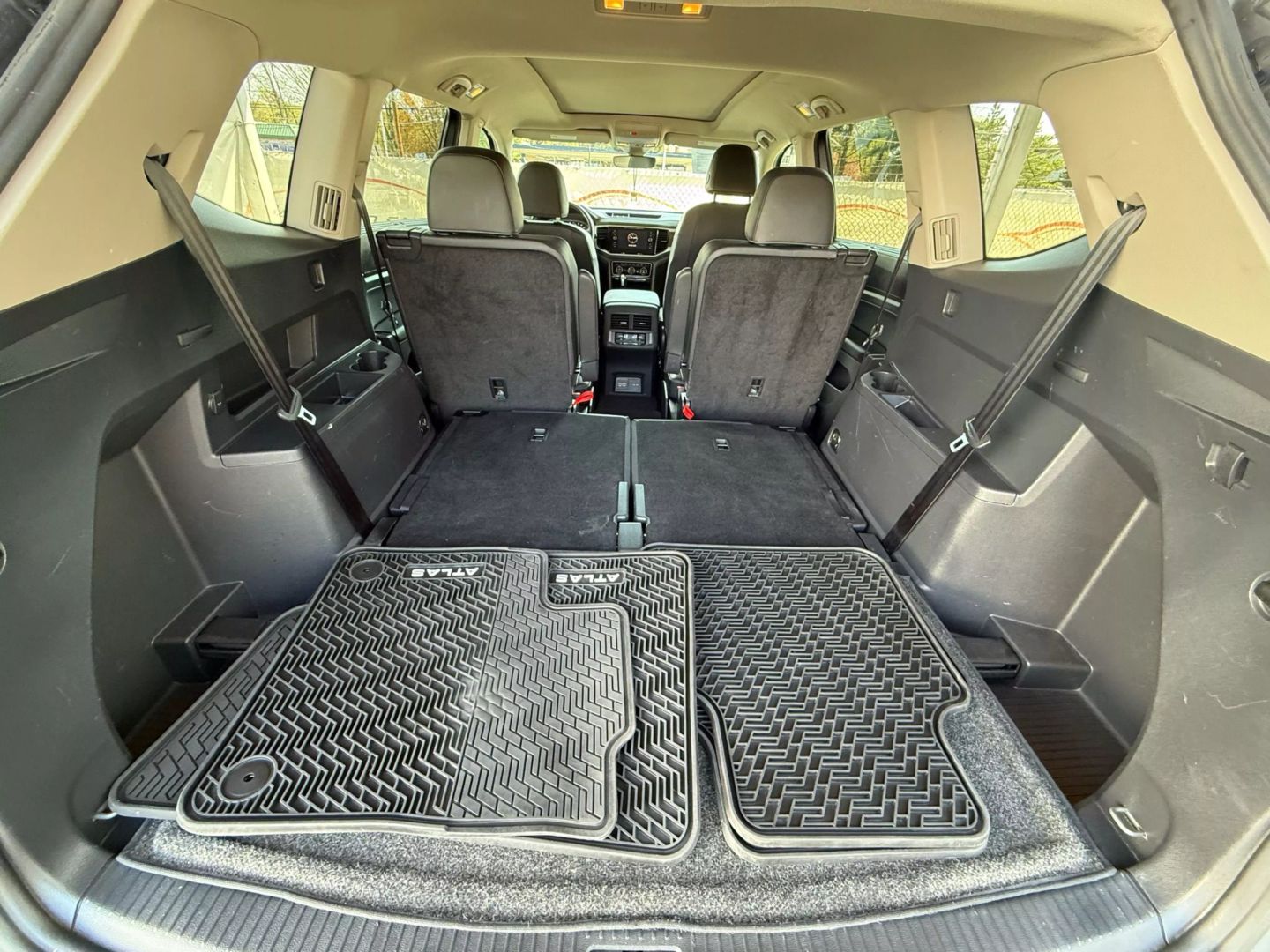 2020 Volkswagen Atlas - Image 22